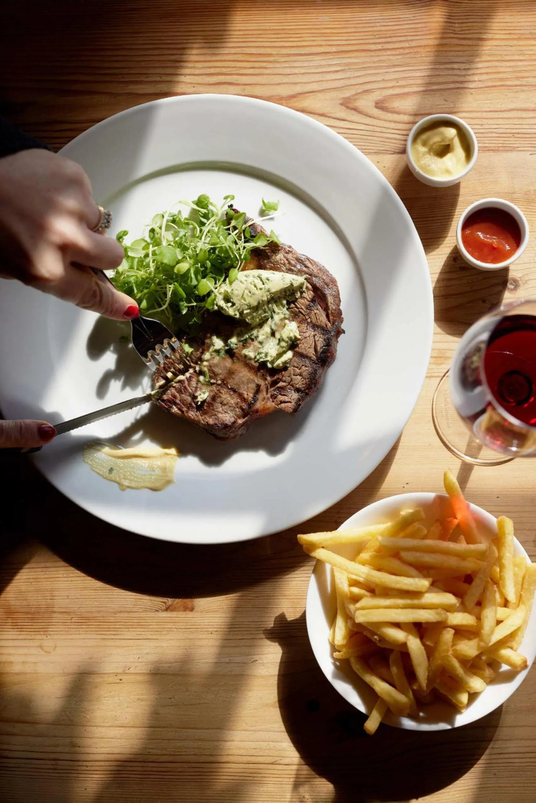 Food and drinks in The Queen's Head