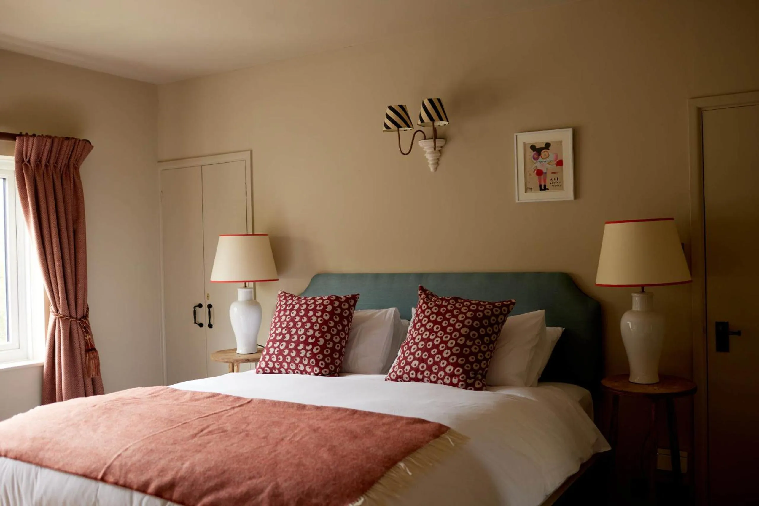 Bedroom, Bed in The Queen's Head