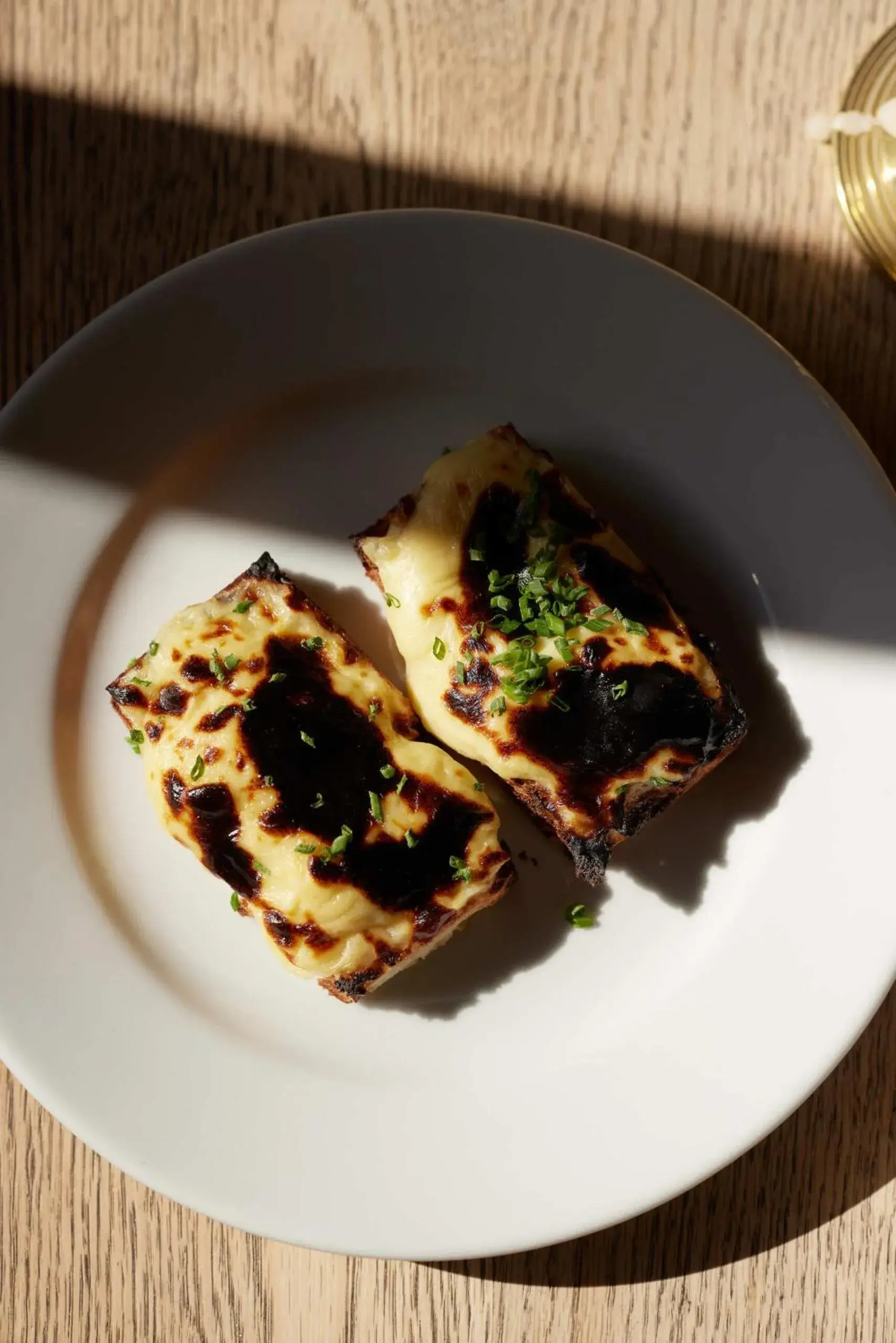 Food and drinks in The Queen's Head Food and drinks in The Queen's Head