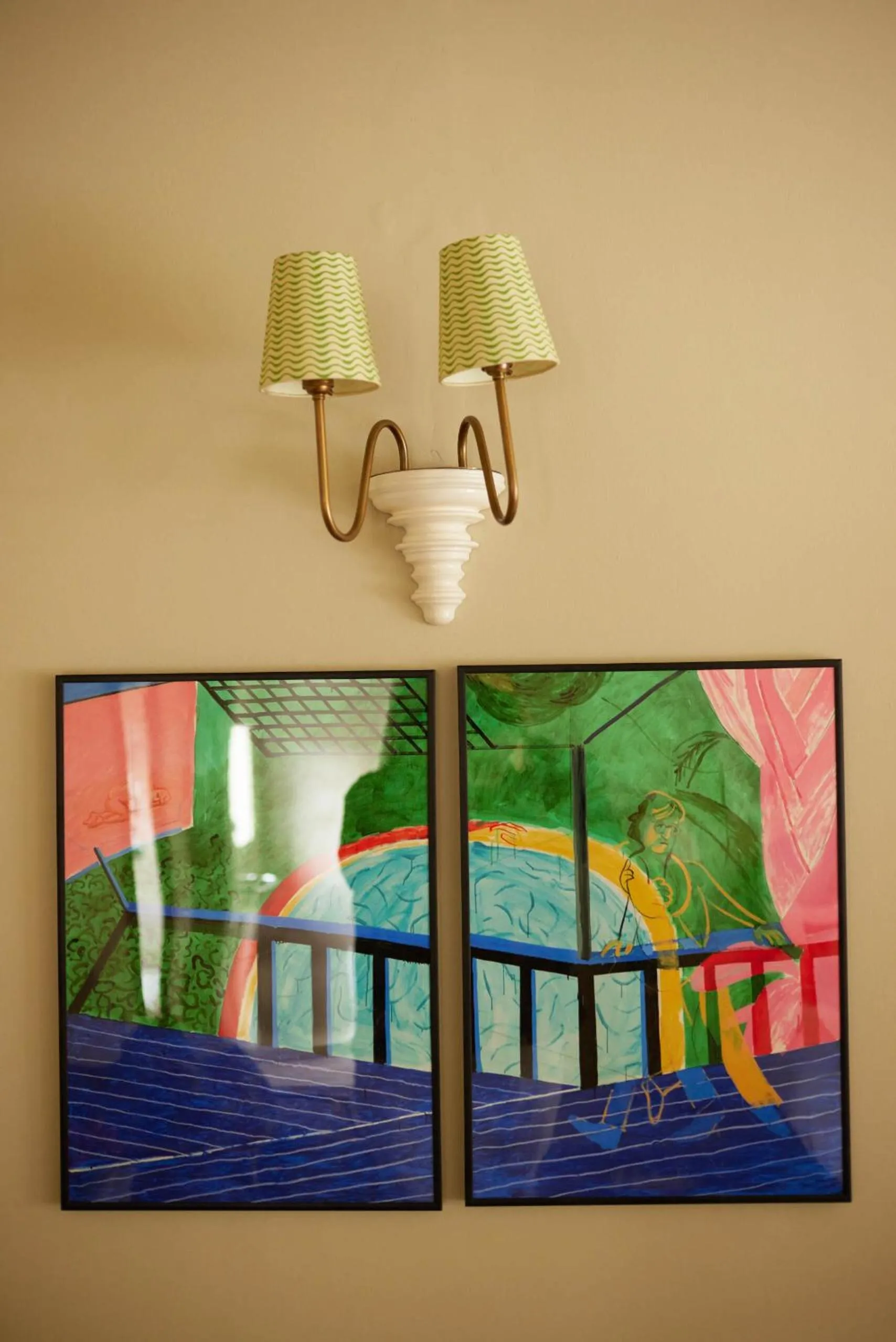 Bedroom in The Queen's Head