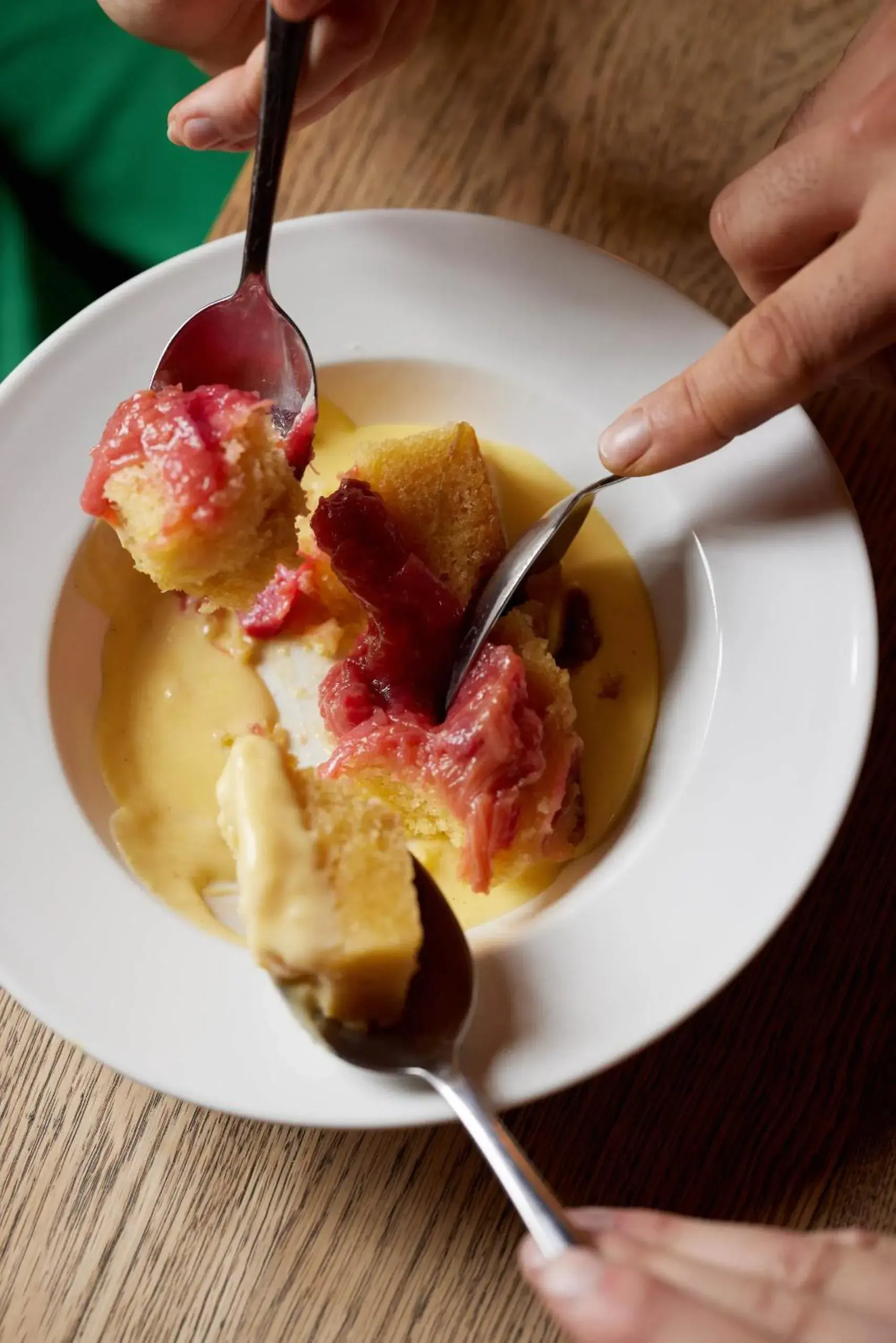 Food and drinks in The Queen's Head Food and drinks in The Queen's Head