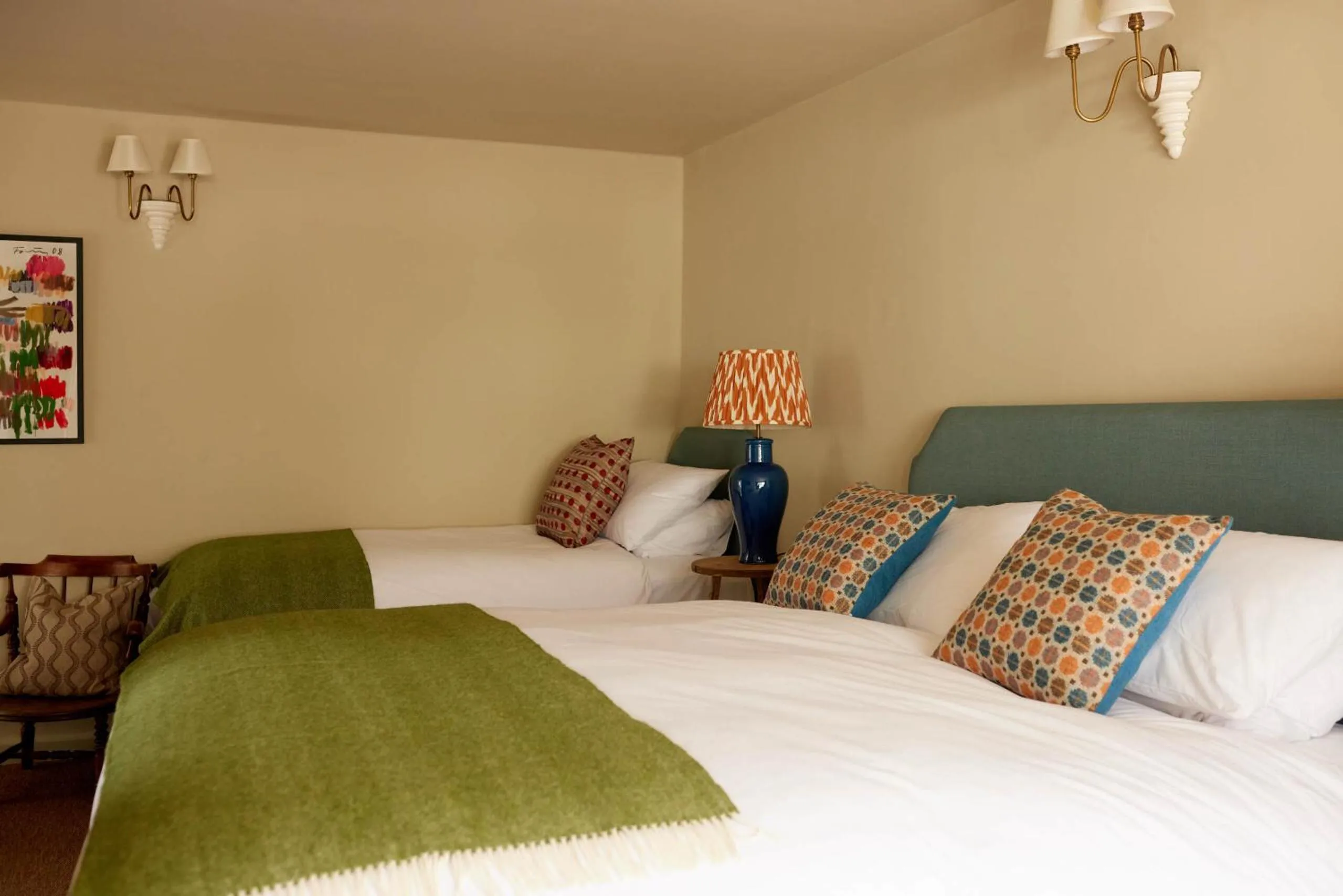 Bedroom, Bed in The Queen's Head