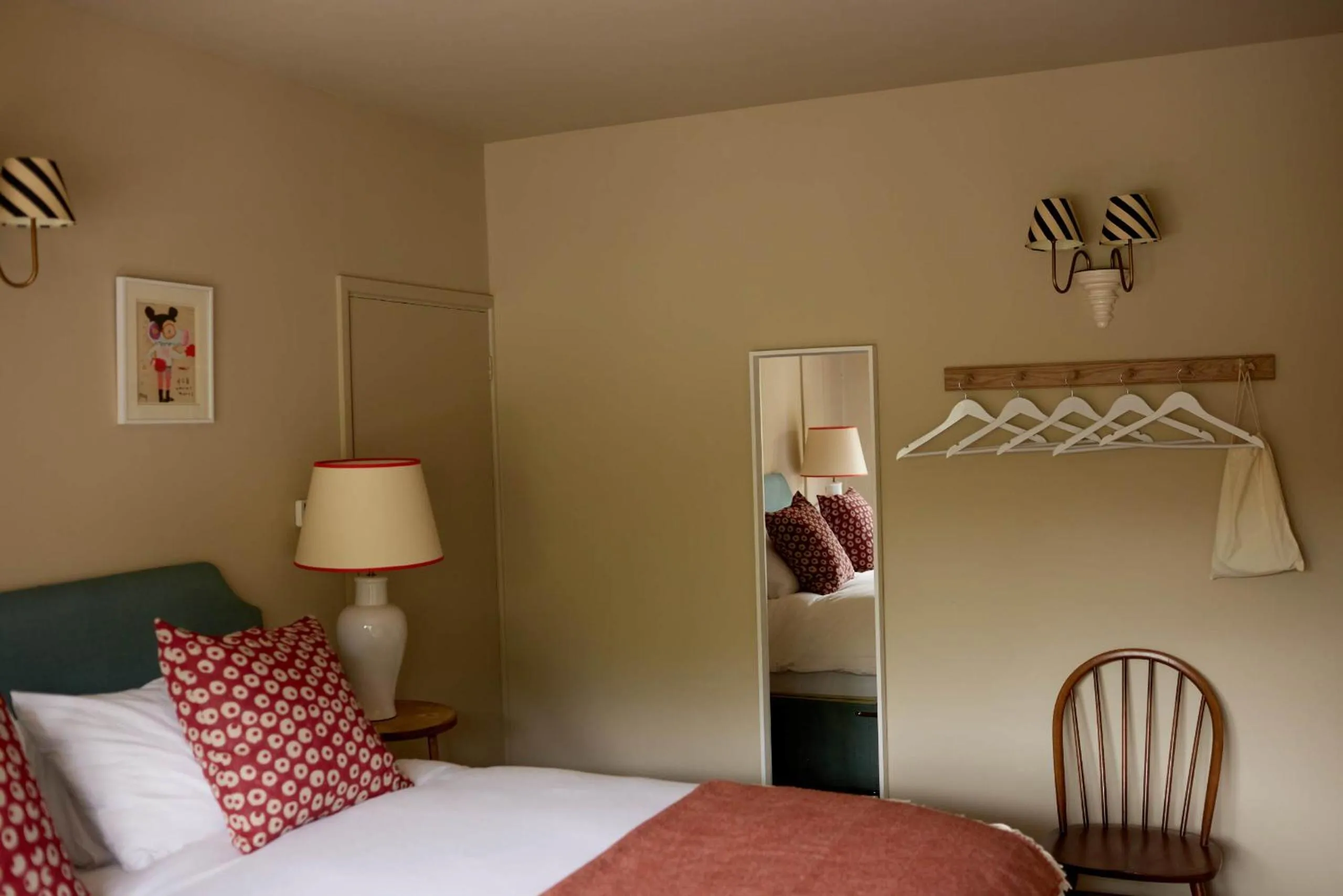 Bedroom, Bed in The Queen's Head