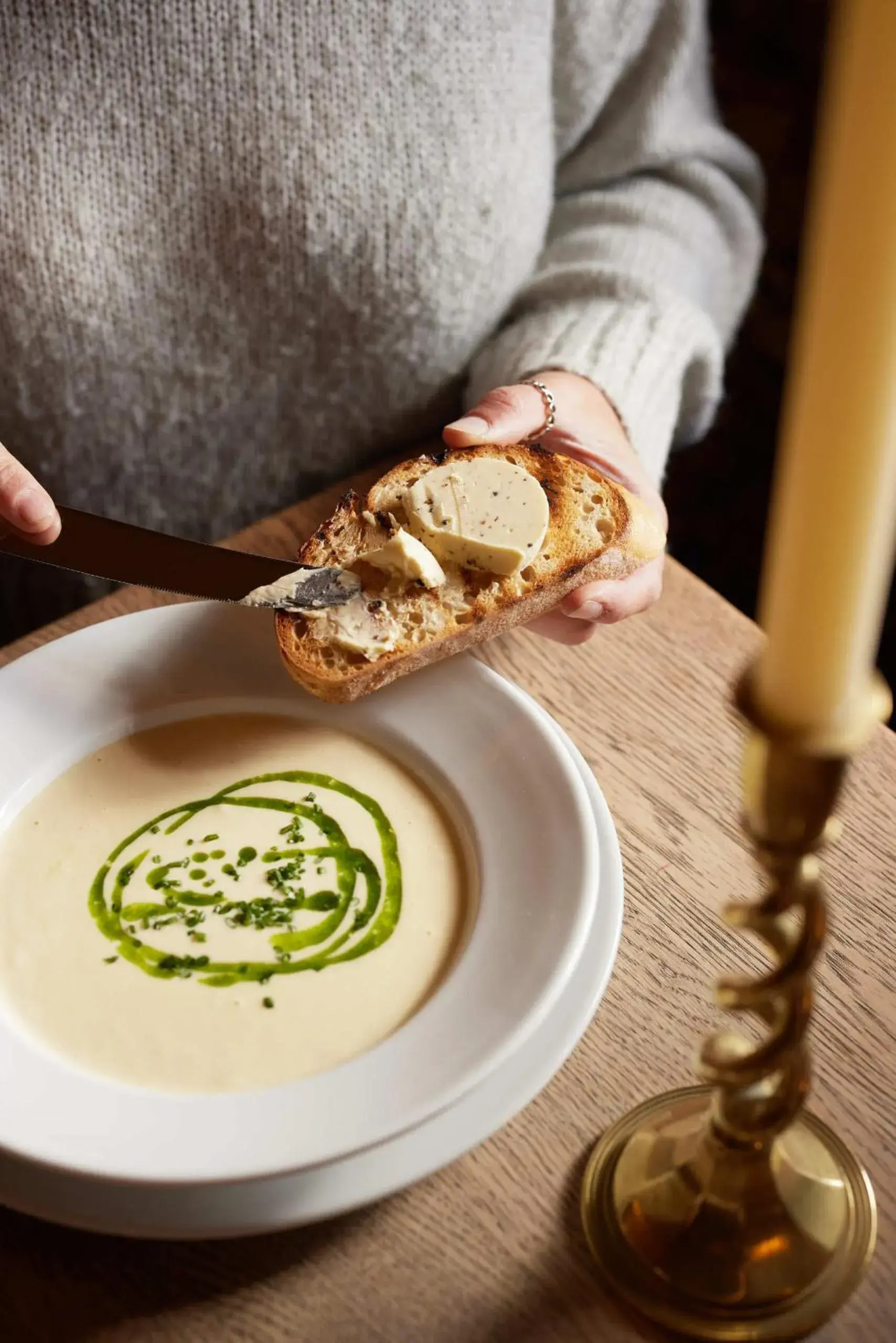 Food and drinks in The Queen's Head Food and drinks in The Queen's Head