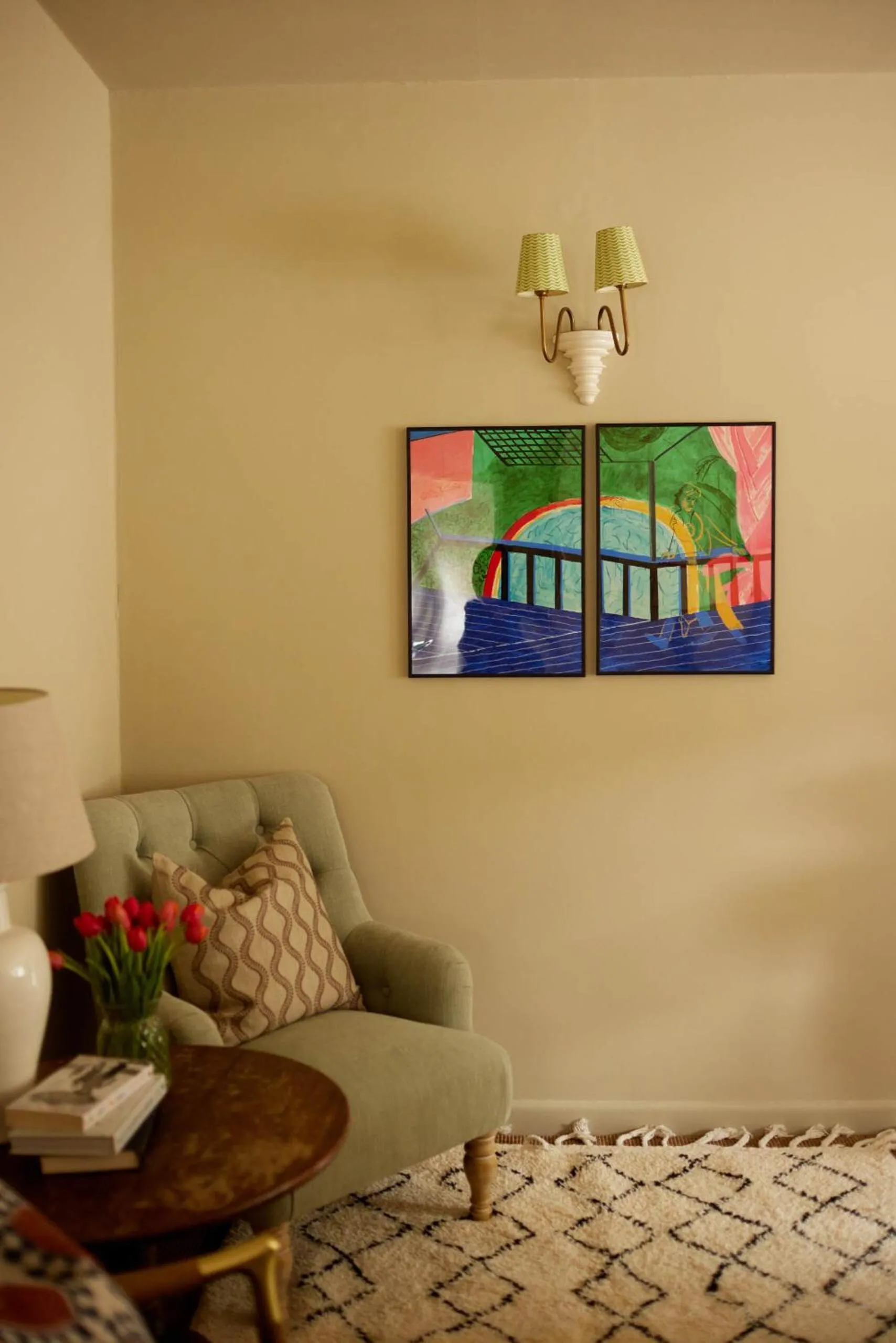 Bedroom in The Queen's Head