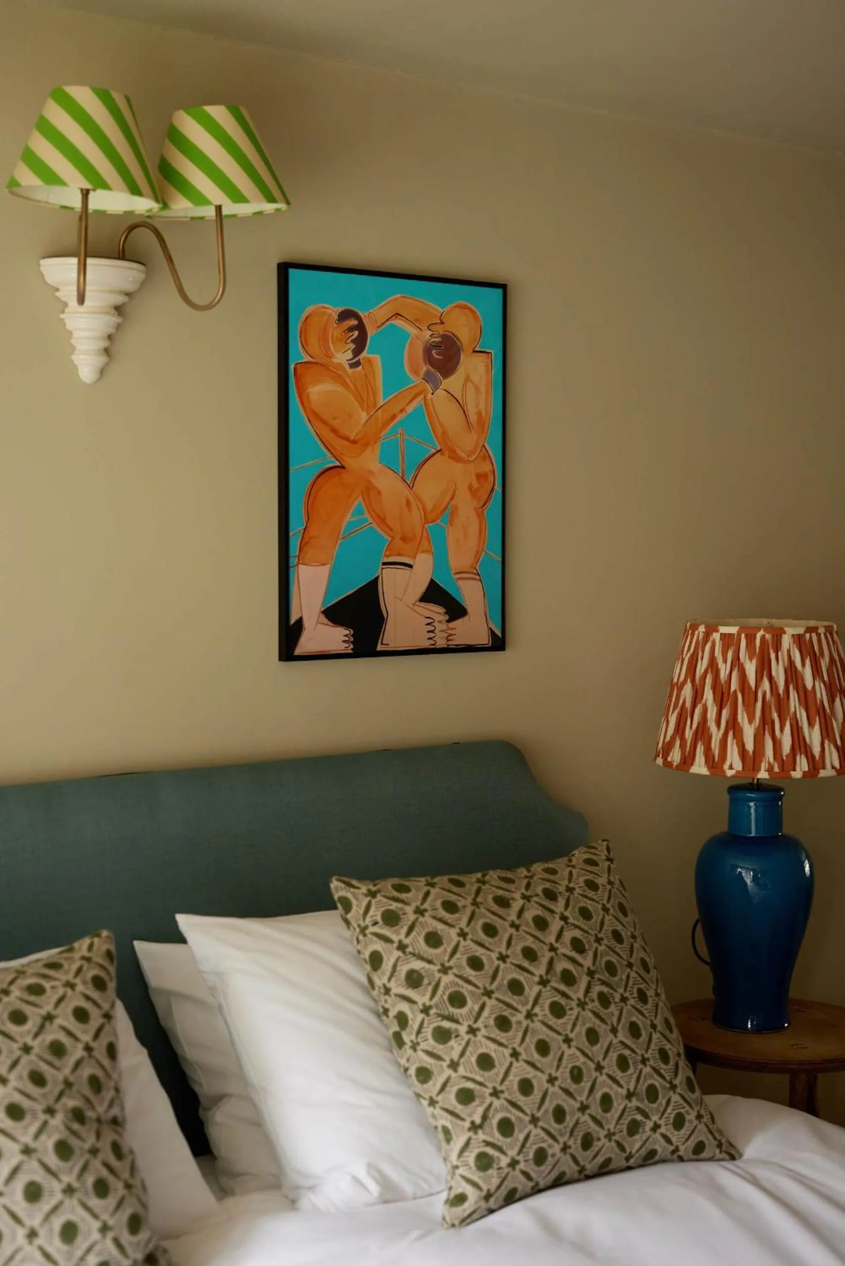 Bedroom, Bed in The Queen's Head