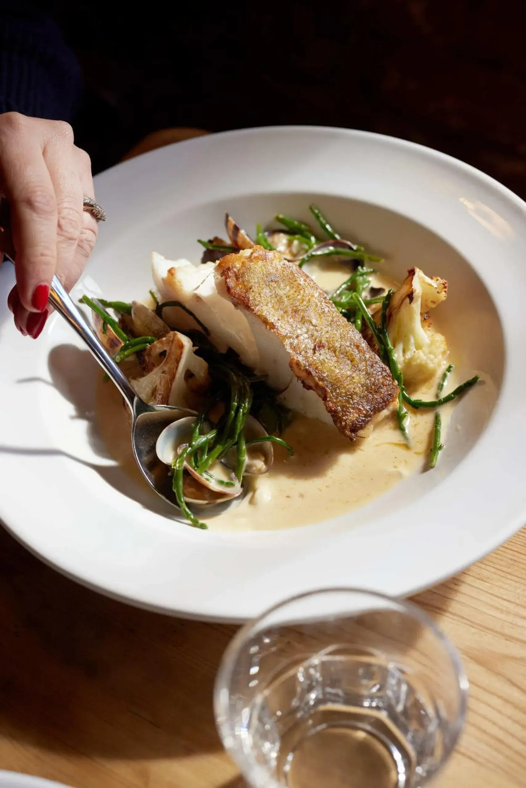 Food and drinks in The Queen's Head Food and drinks in The Queen's Head