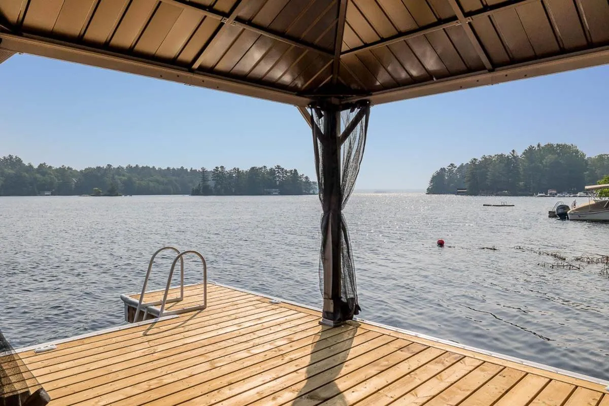 Muskoka Lakeshore Cottage Bliss