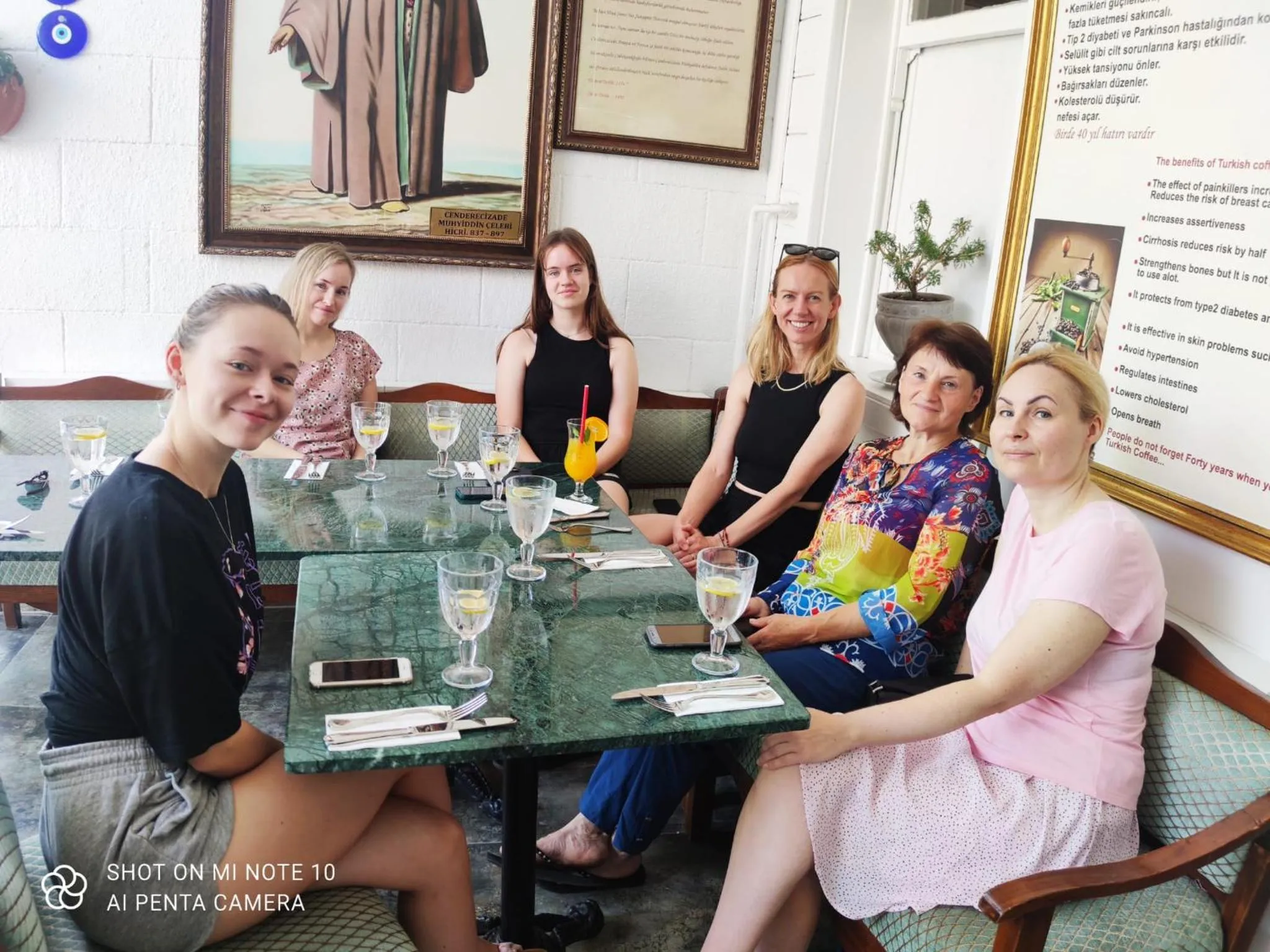 Restaurant/places to eat in Solomon's Mansion Hotel Istanbul