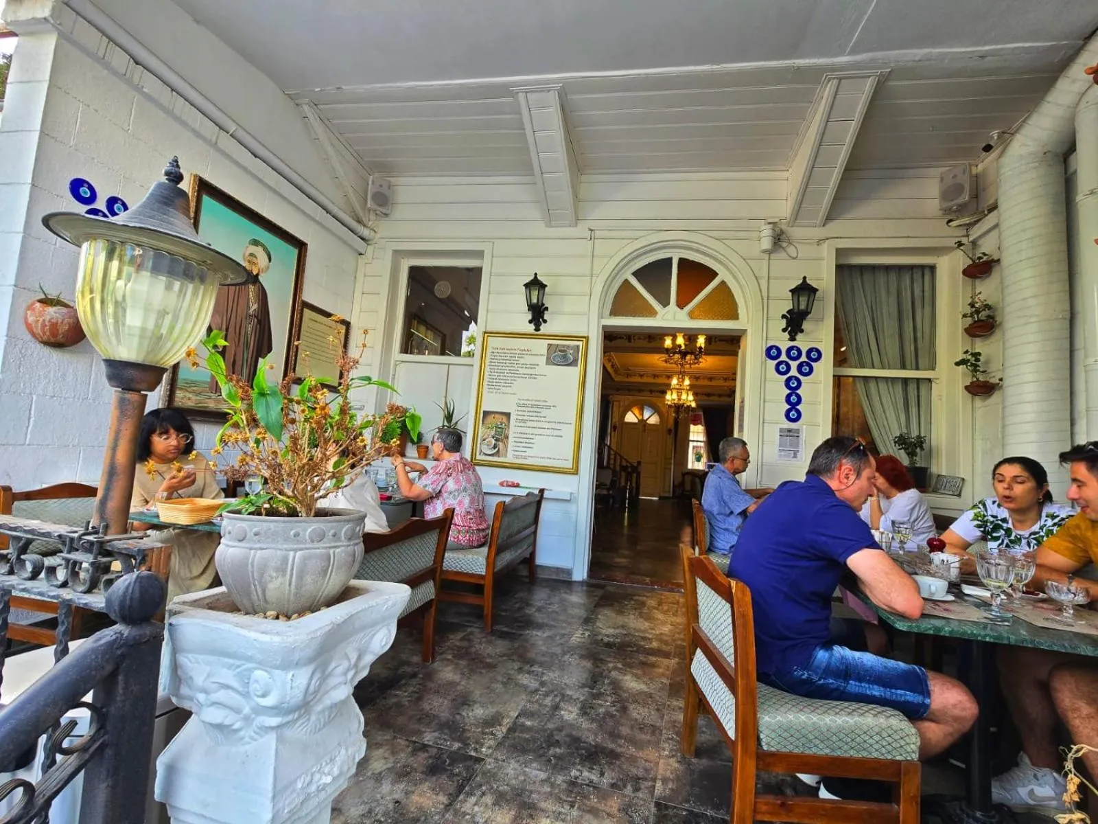 Breakfast in Solomon's Mansion Hotel Istanbul