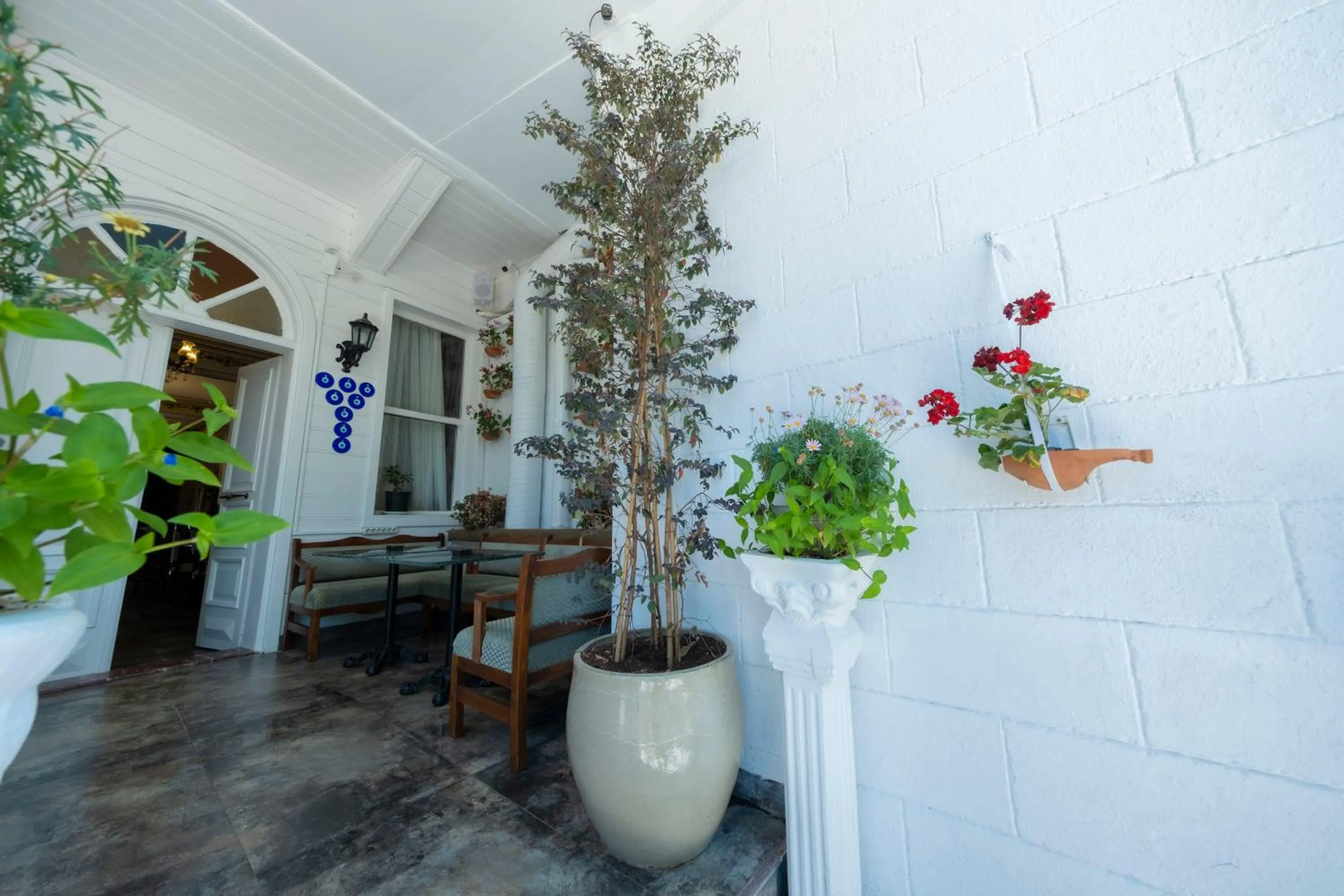 Patio in Solomon's Mansion Hotel Istanbul