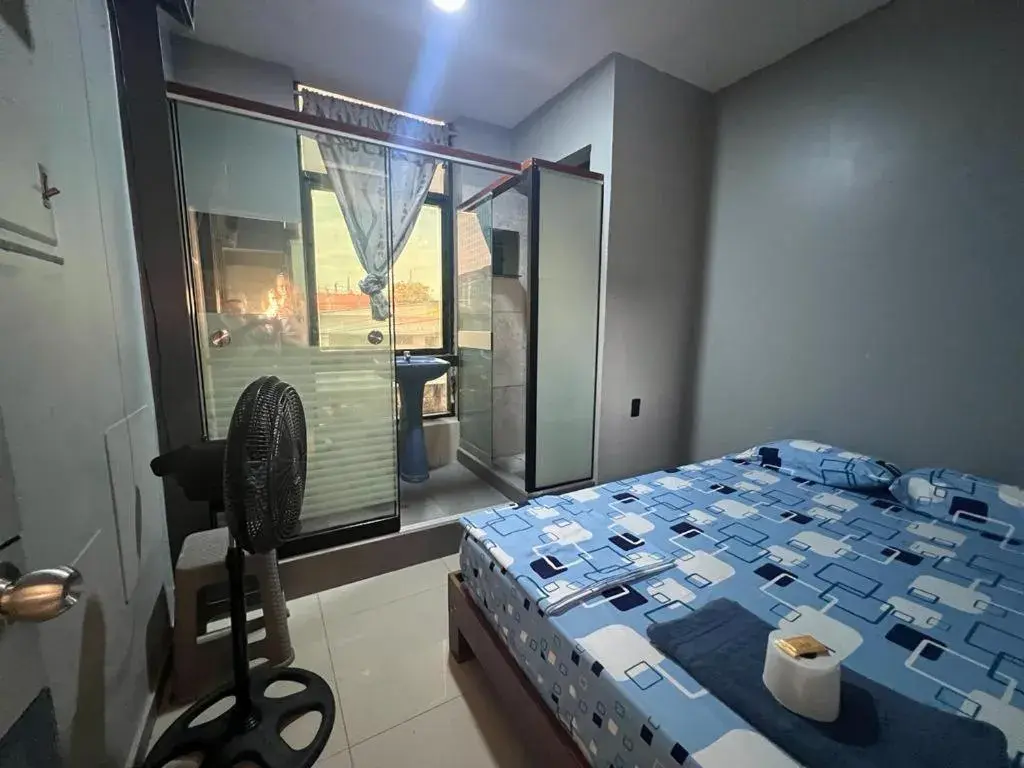 Large Single Room in Adrian´s Hotel Large Single Room in Adrian´s Hotel