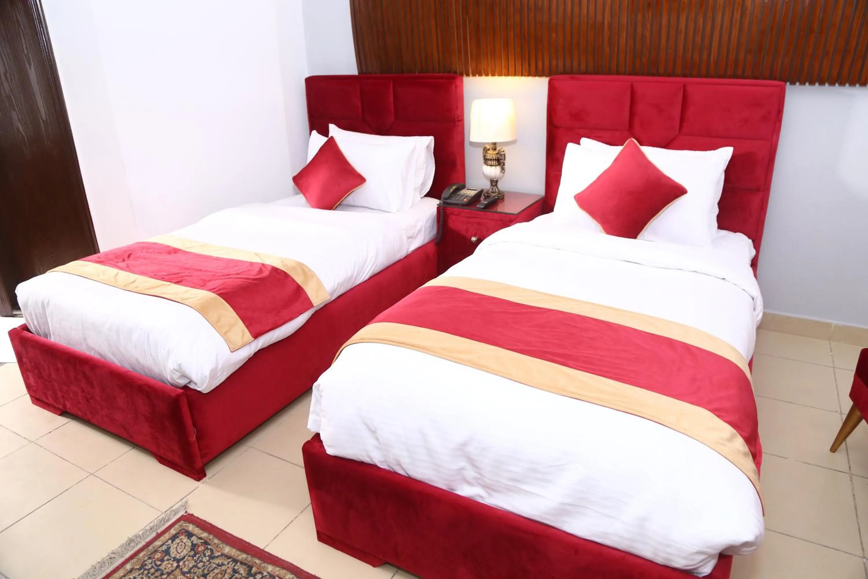 Bedroom, Bed in Premier Inn Express Gulberg Lahore