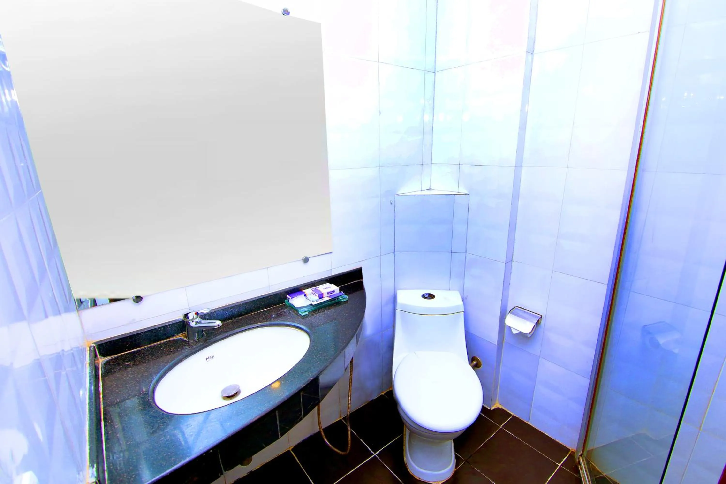 Shower in Premier Inn Express Gulberg Lahore