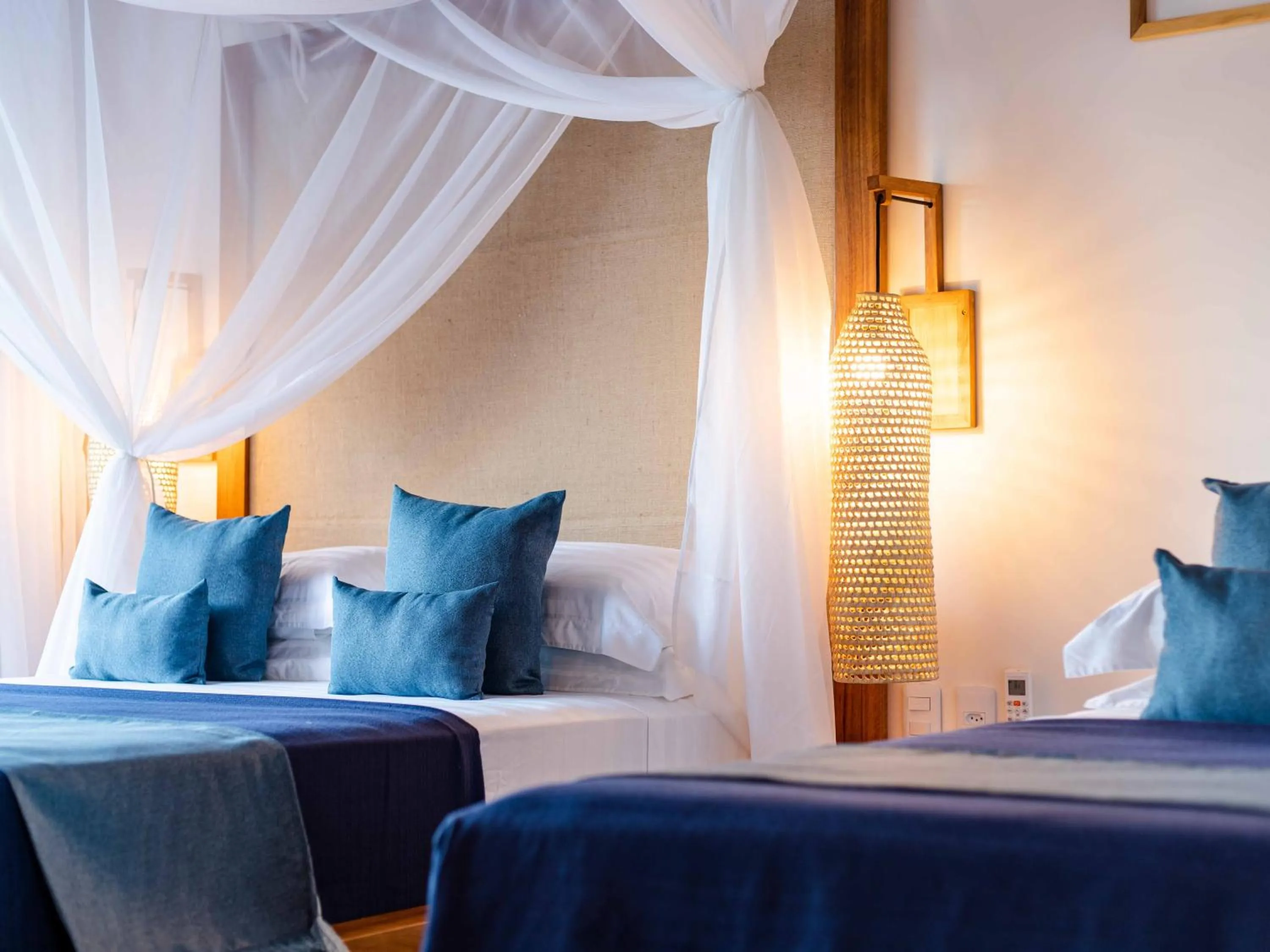 Bed in MKNI Hotel - Ikaika Makani Experience