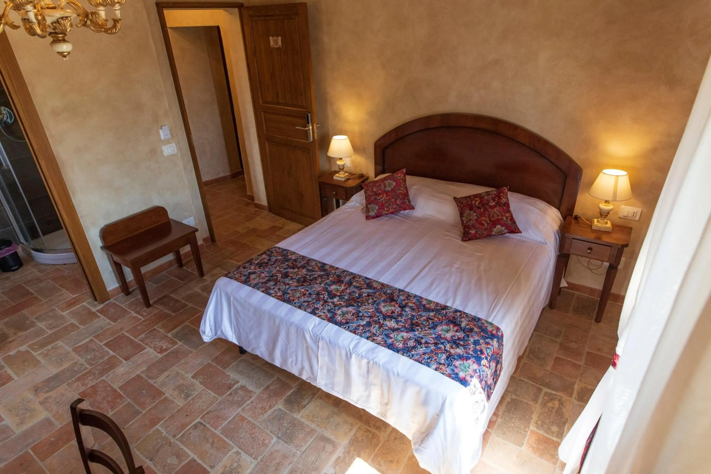 Bed in Locanda di Montegiove