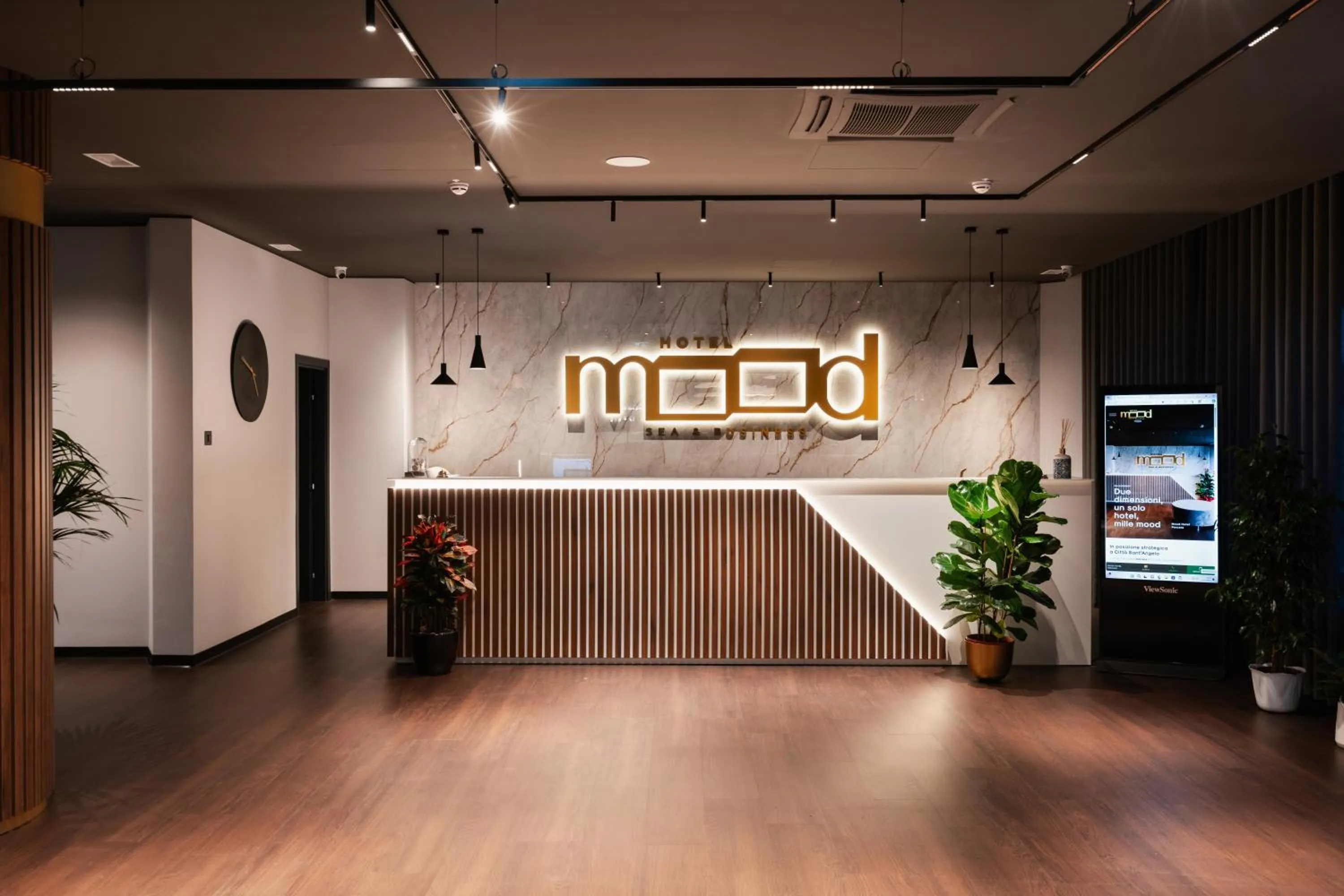 Lobby or reception in Mood Hotel