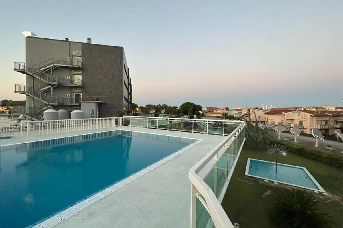 Swimming pool in Mood Hotel