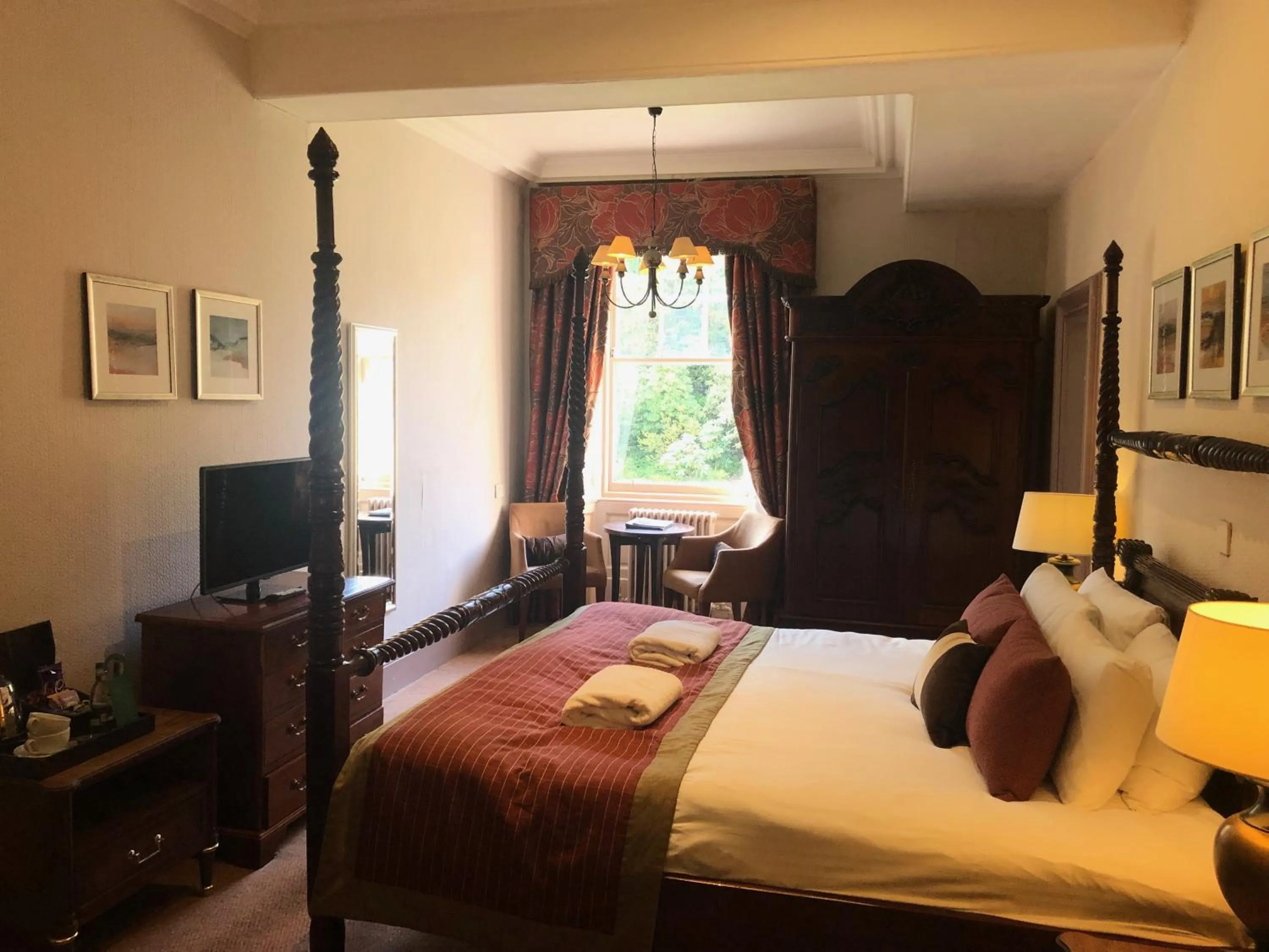 Bedroom, Bed in Stonefield Castle Hotel ‘A Bespoke Hotel’