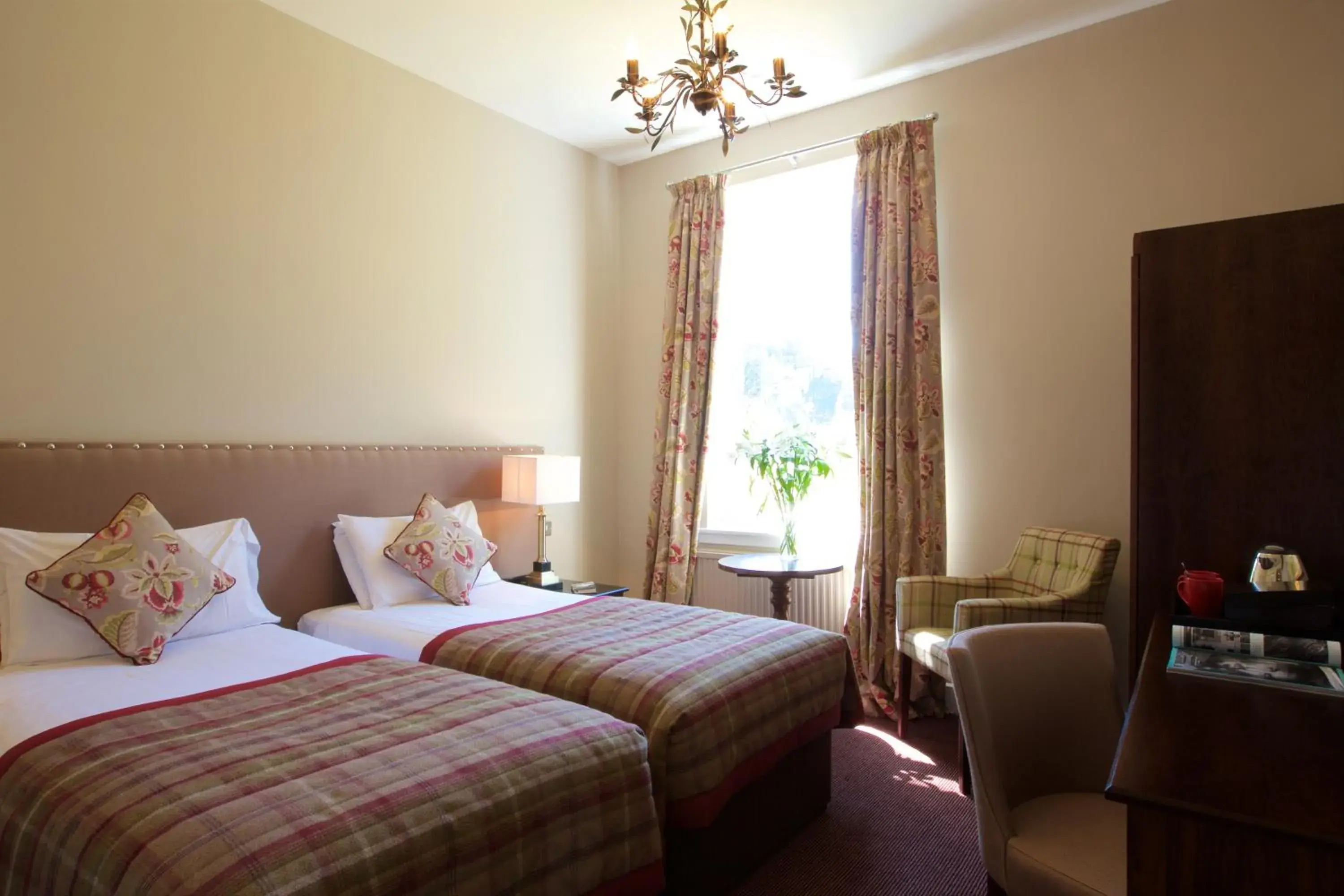 Twin Room with Loch View in Stonefield Castle Hotel ‘A Bespoke Hotel’ Twin Room with Loch View in Stonefield Castle Hotel ‘A Bespoke Hotel’
