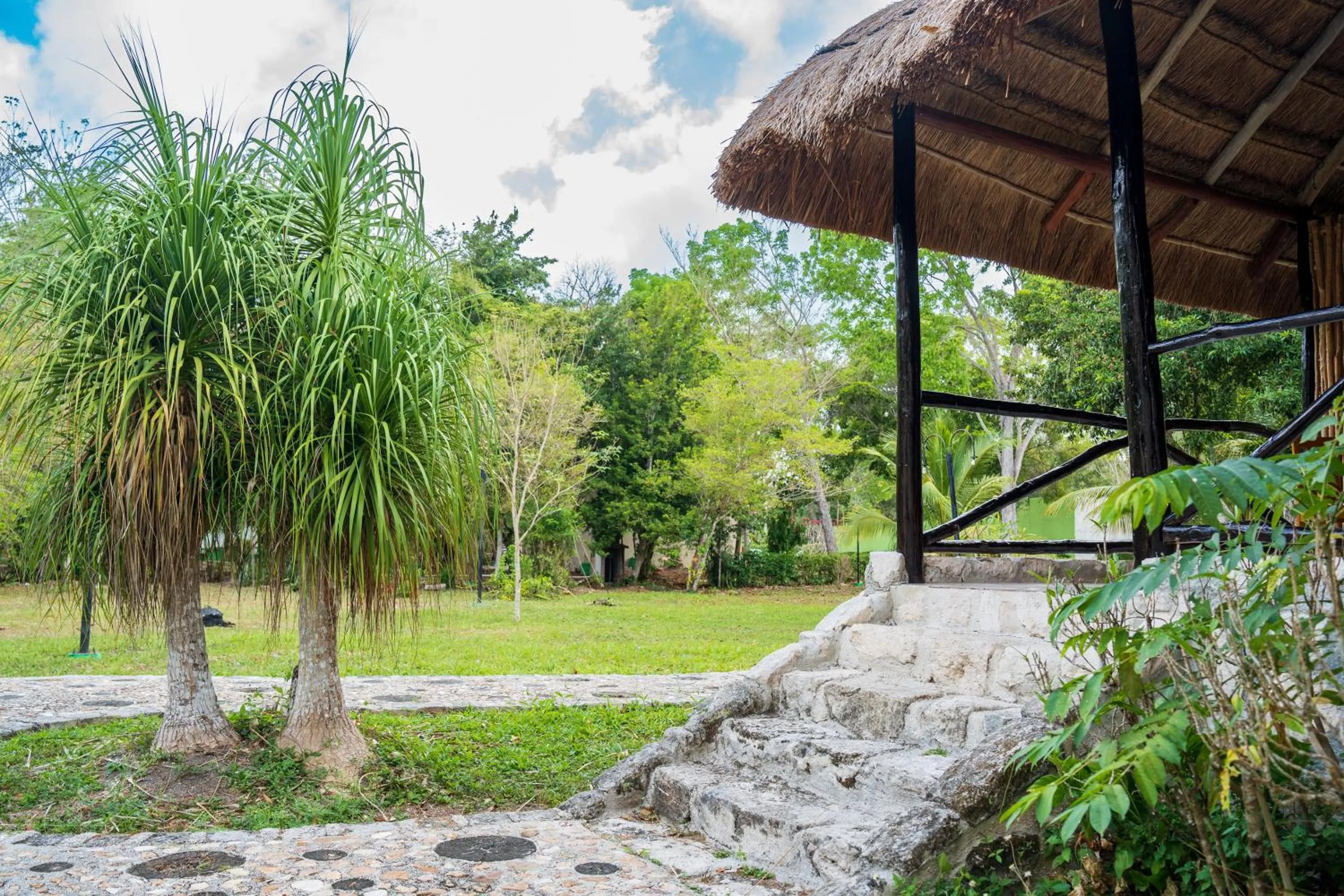 Garden in hotel villas chicanna