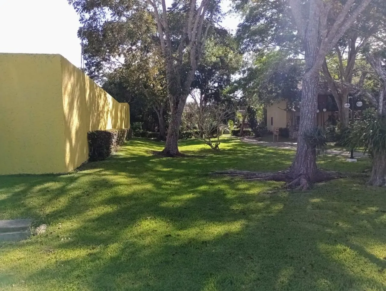 Garden in hotel villas chicanna