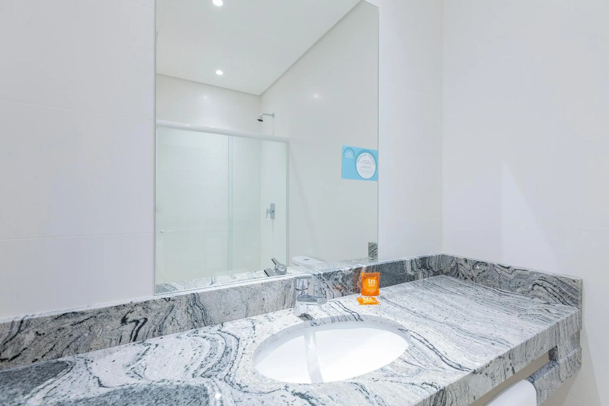 Bathroom in Tri Hotel Executive Osório