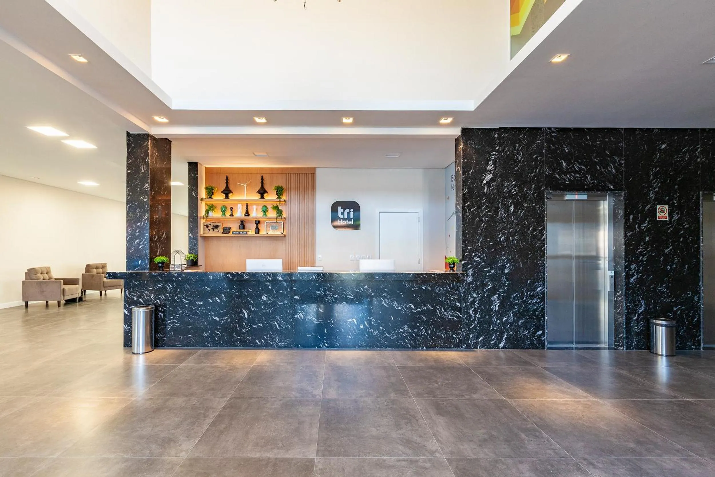 Lobby or reception in Tri Hotel Executive Osório