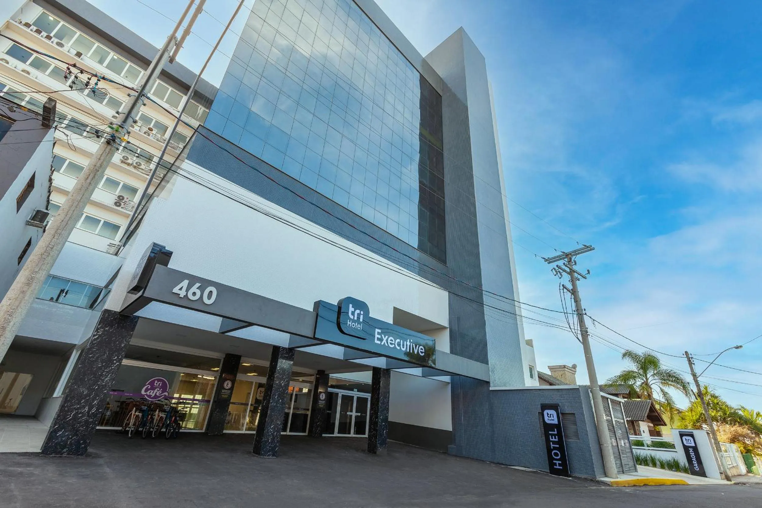 Property building in Tri Hotel Executive Osório