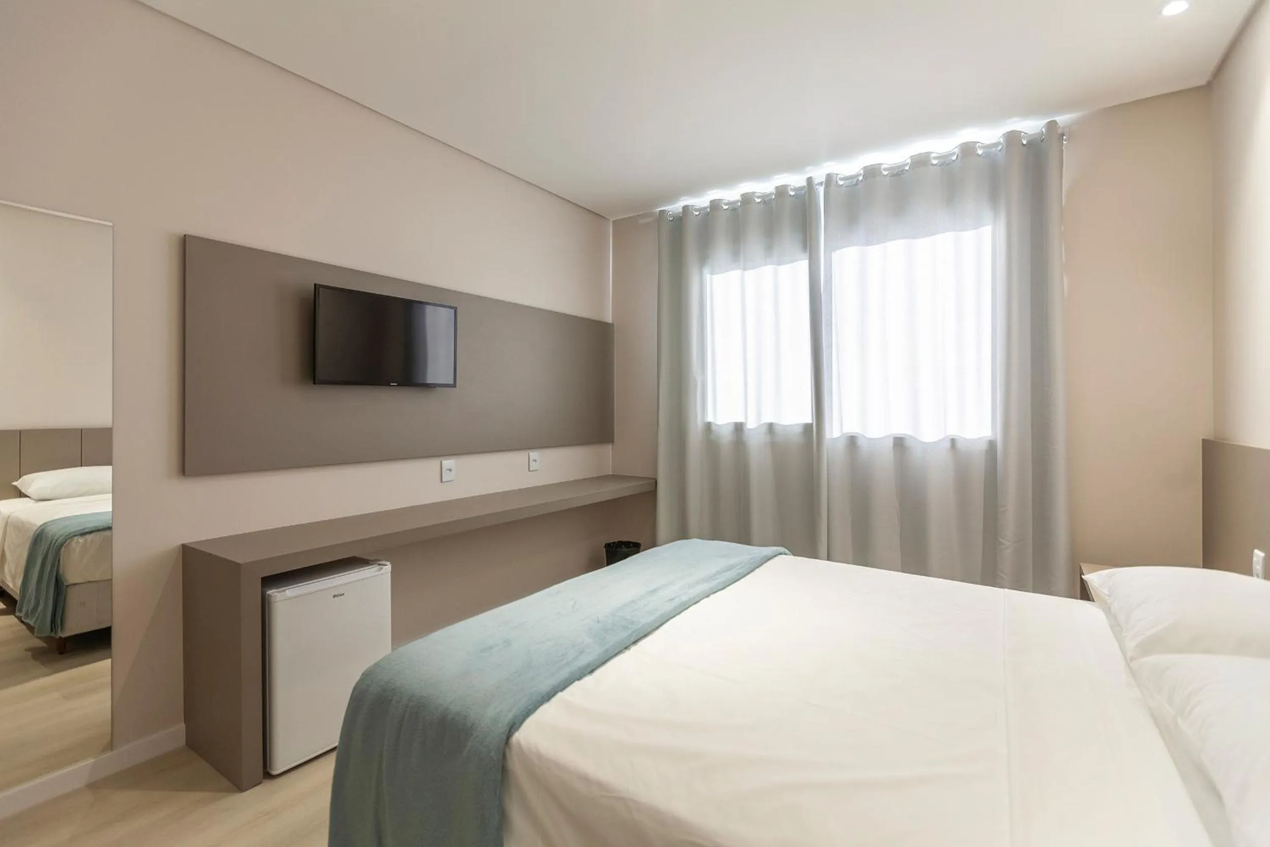 TV and multimedia, Bed in Tri Hotel Executive Osório