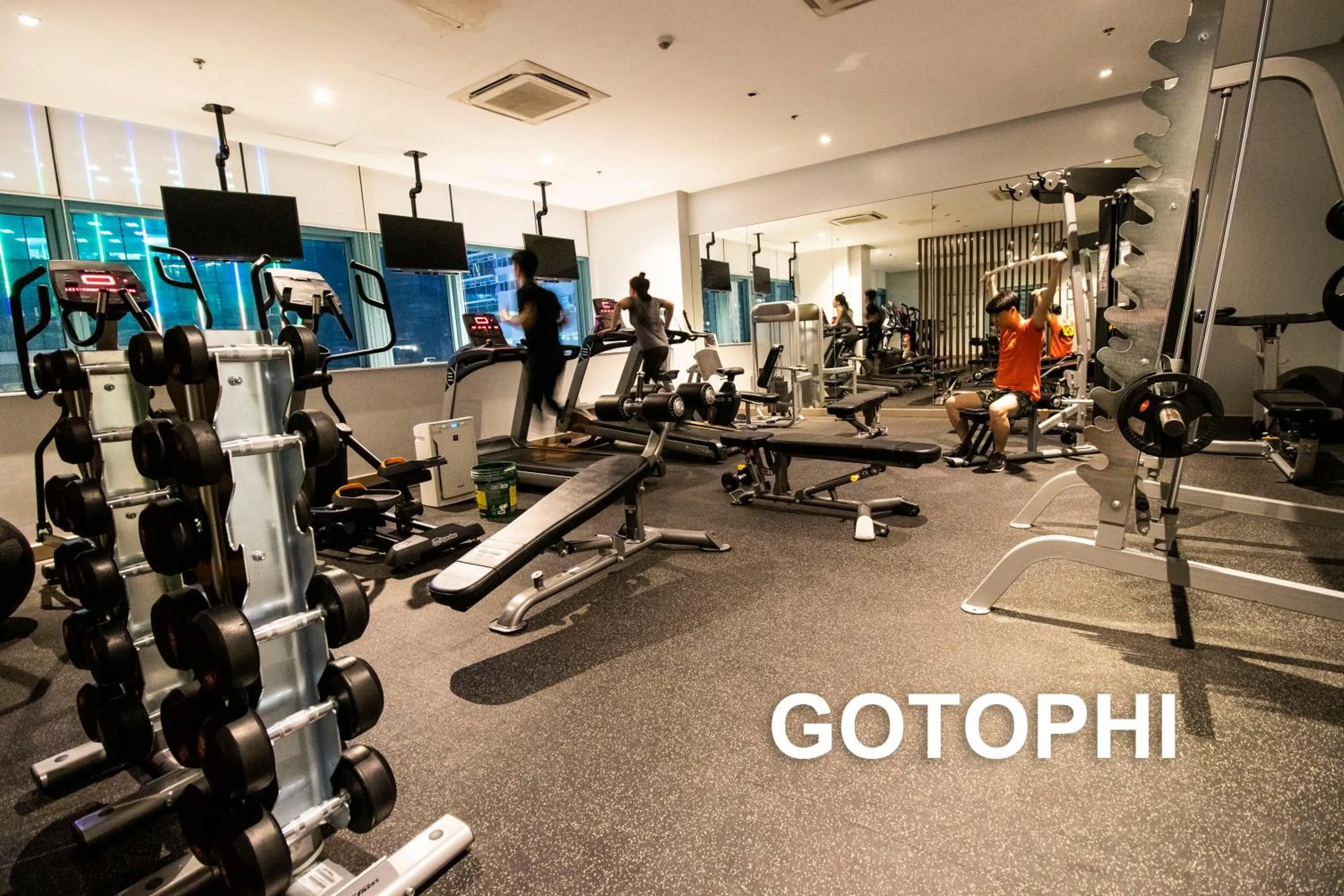 Fitness centre/facilities in One Uptown Residence