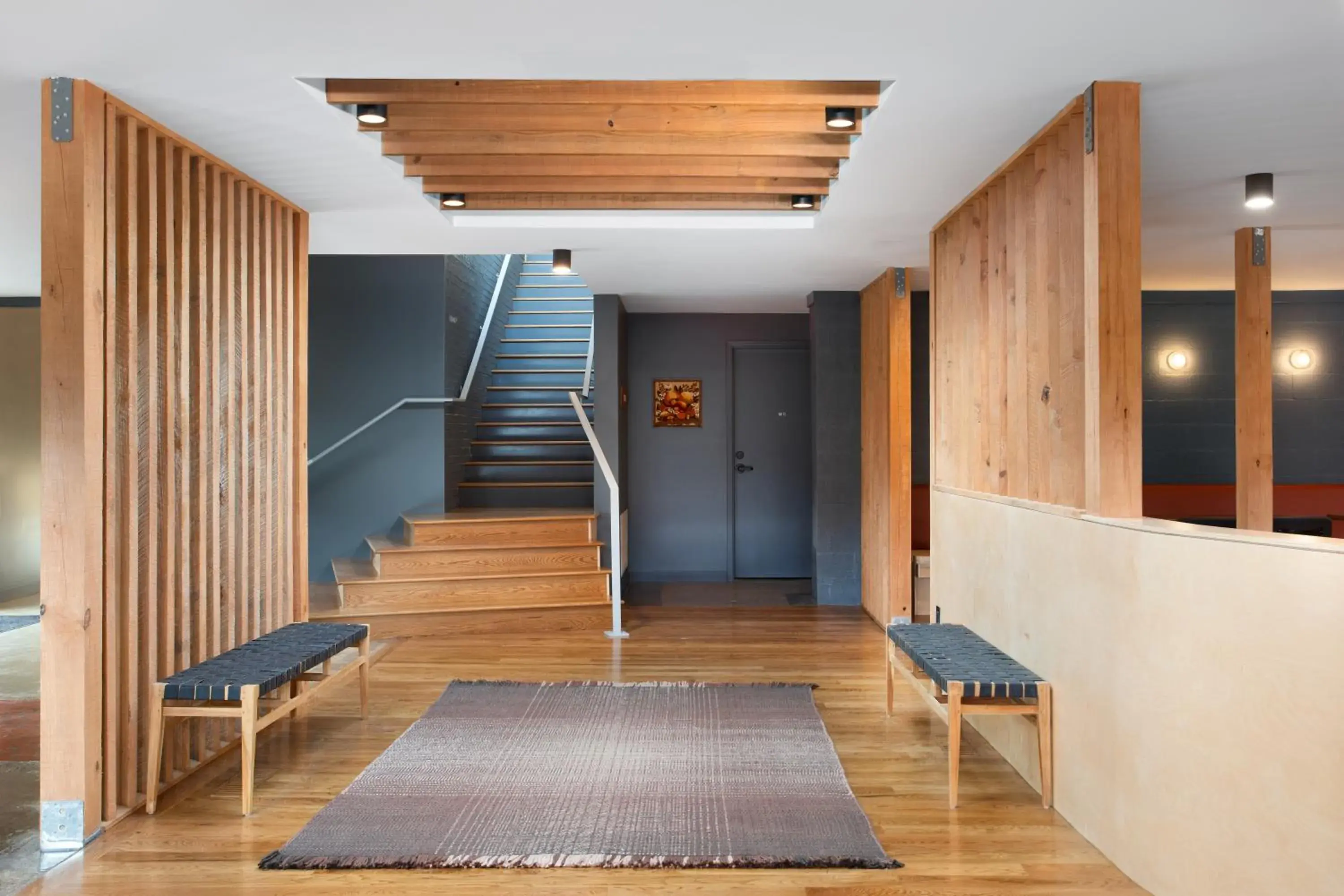 Property building in Rhode's Motor Lodge Property building in Rhode's Motor Lodge