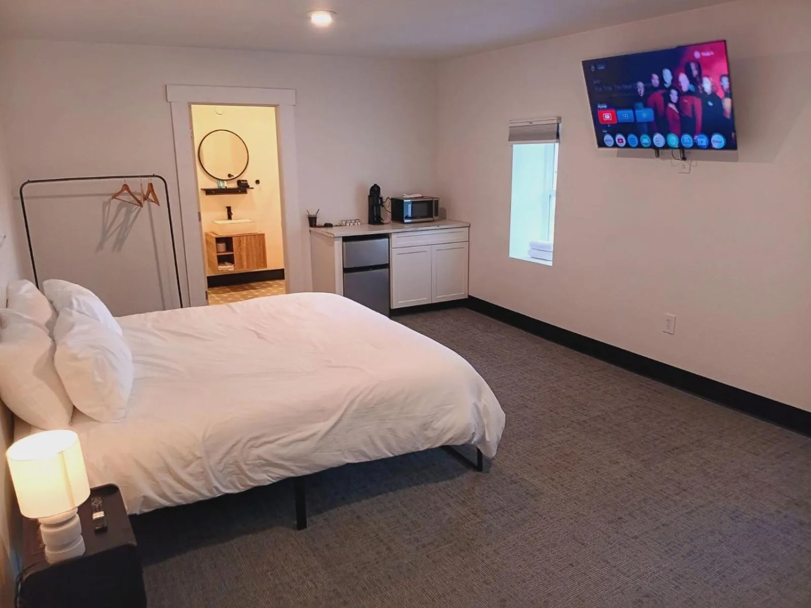 Bed in Five10 Orange Street Hotel - Hot Springs
