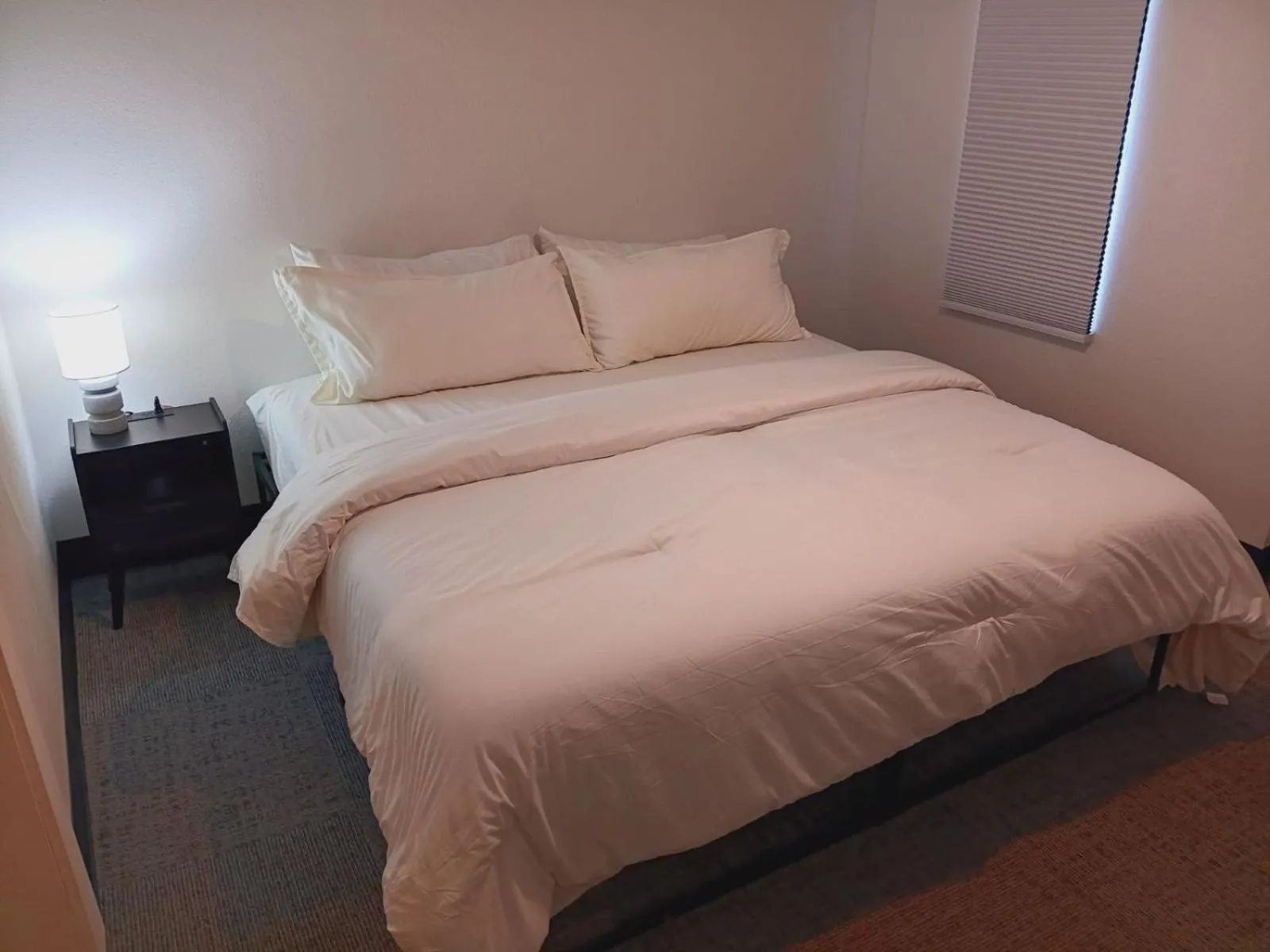 Bed in Five10 Orange Street Hotel - Hot Springs