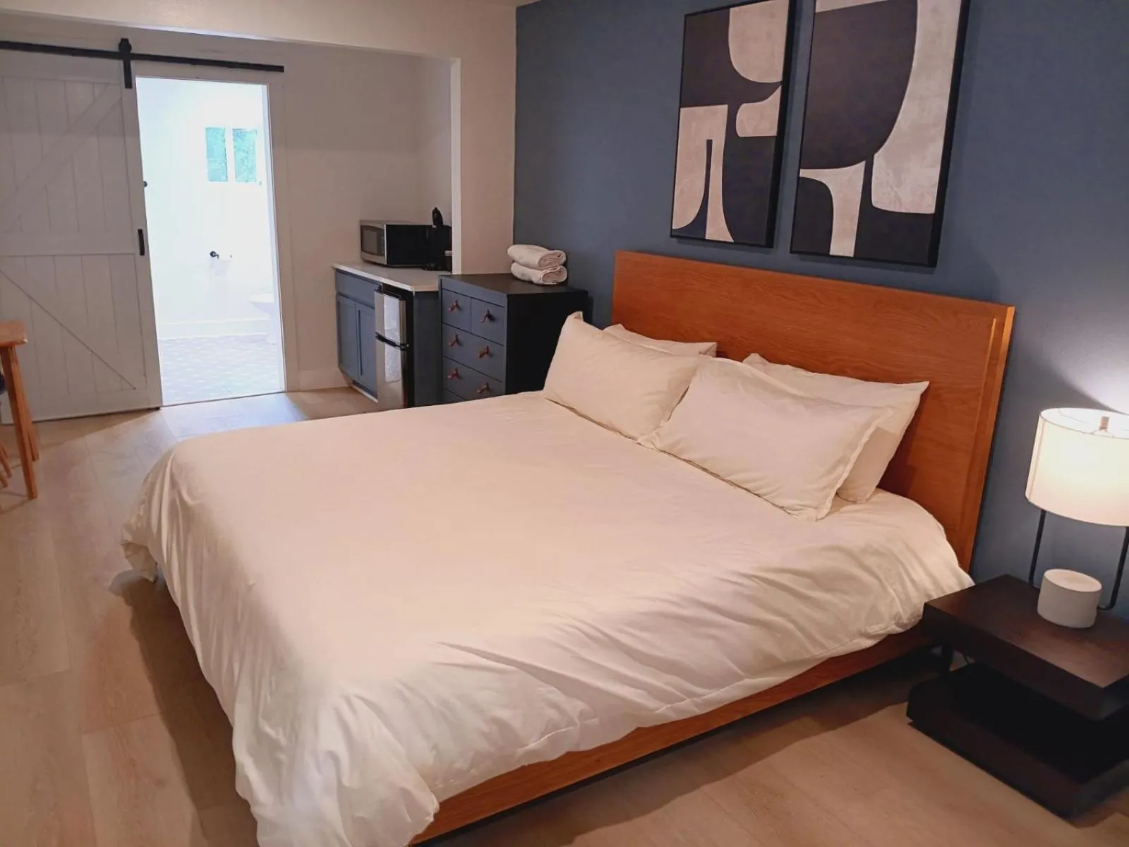 Bed in Five10 Orange Street Hotel - Hot Springs