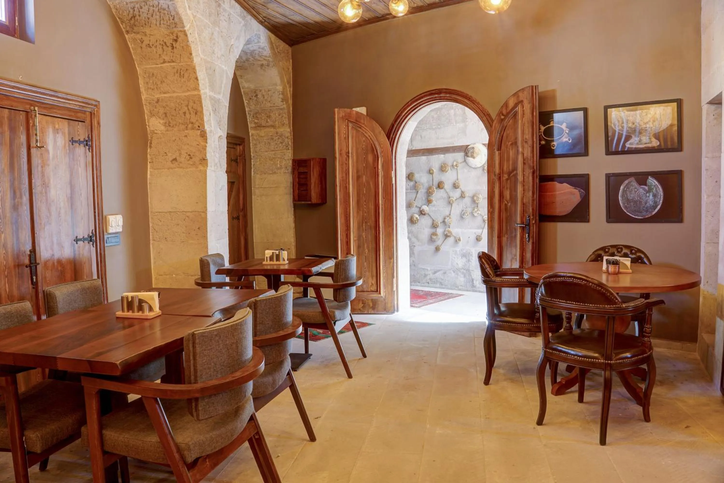 Dining area in Four Mansions Hotel