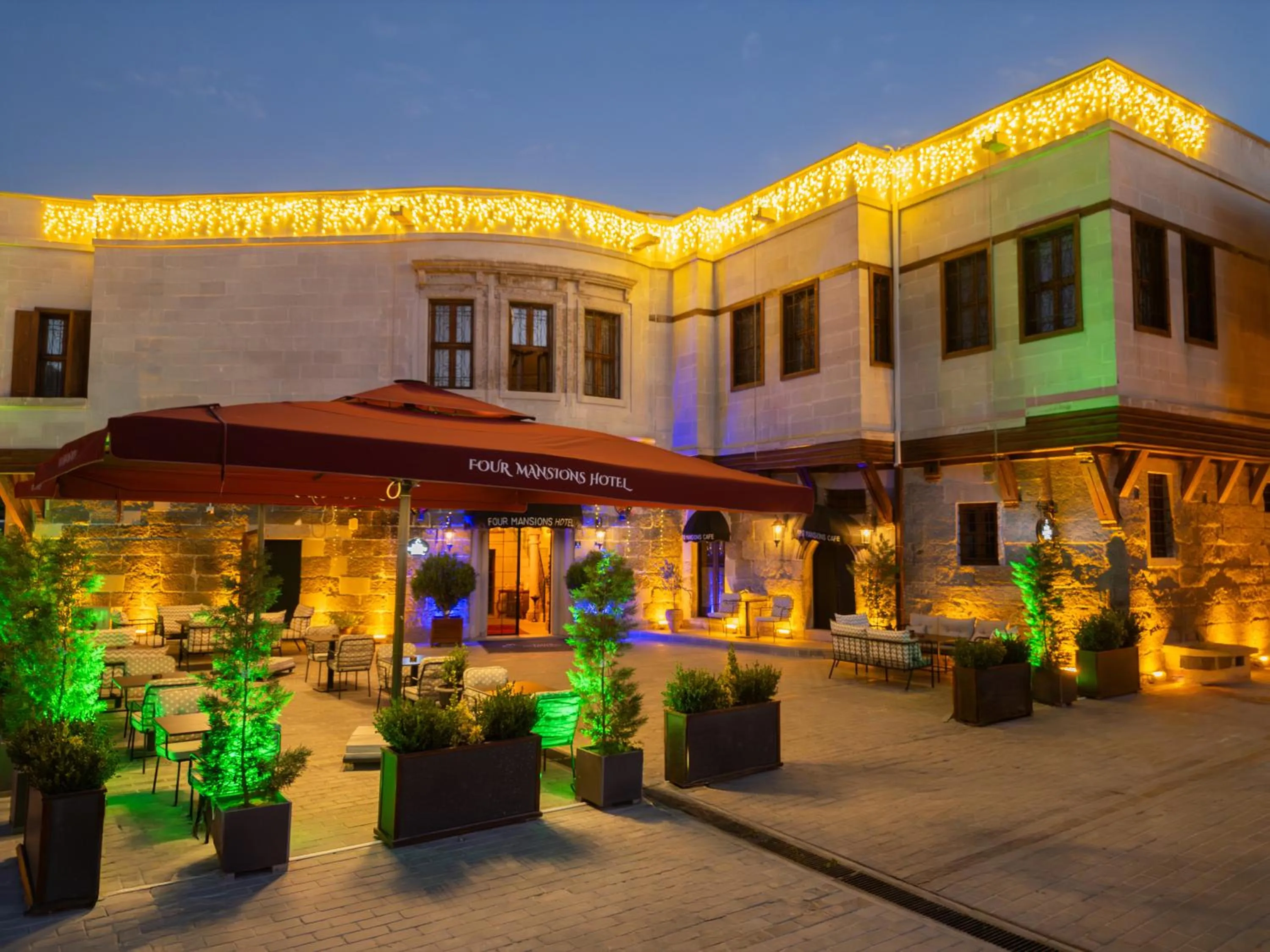 Property building in Four Mansions Hotel