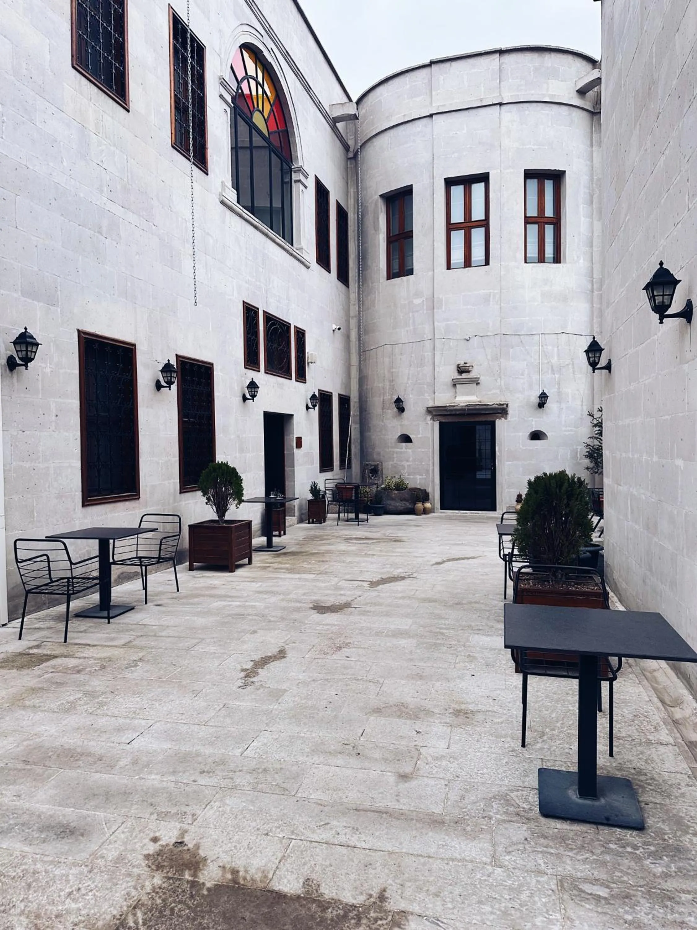 Balcony/Terrace in Four Mansions Hotel