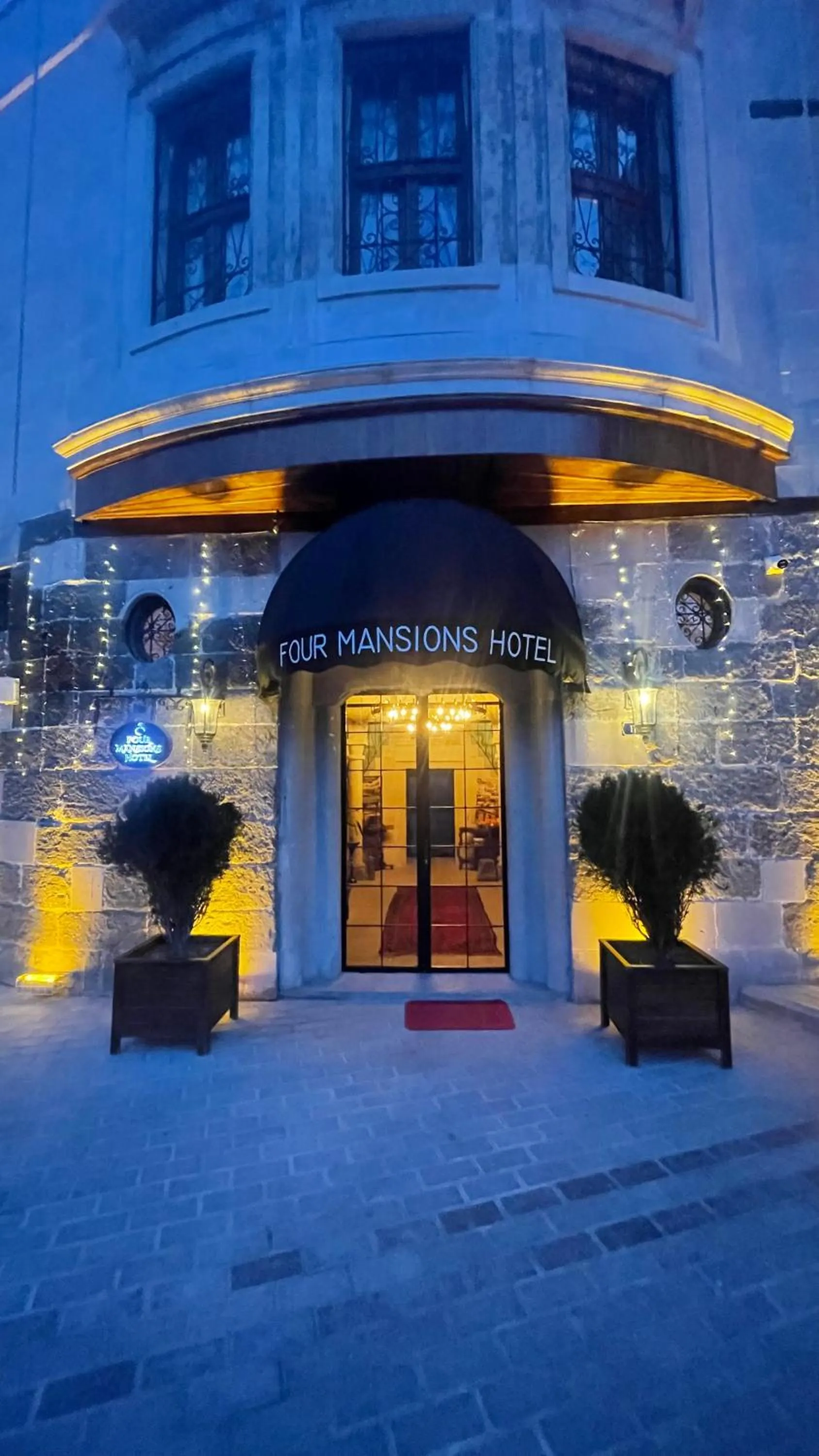 Property building in Four Mansions Hotel