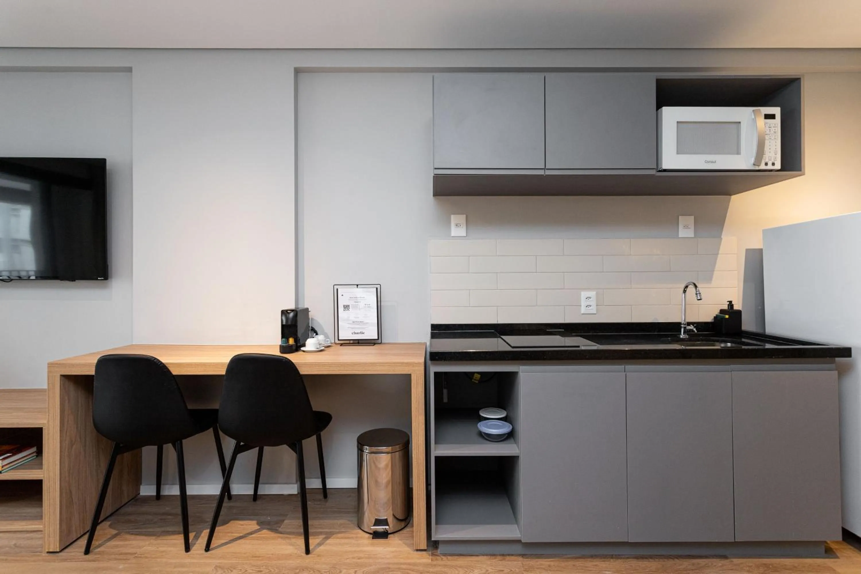 Day in Charlie Pamplona Jardim Paulista