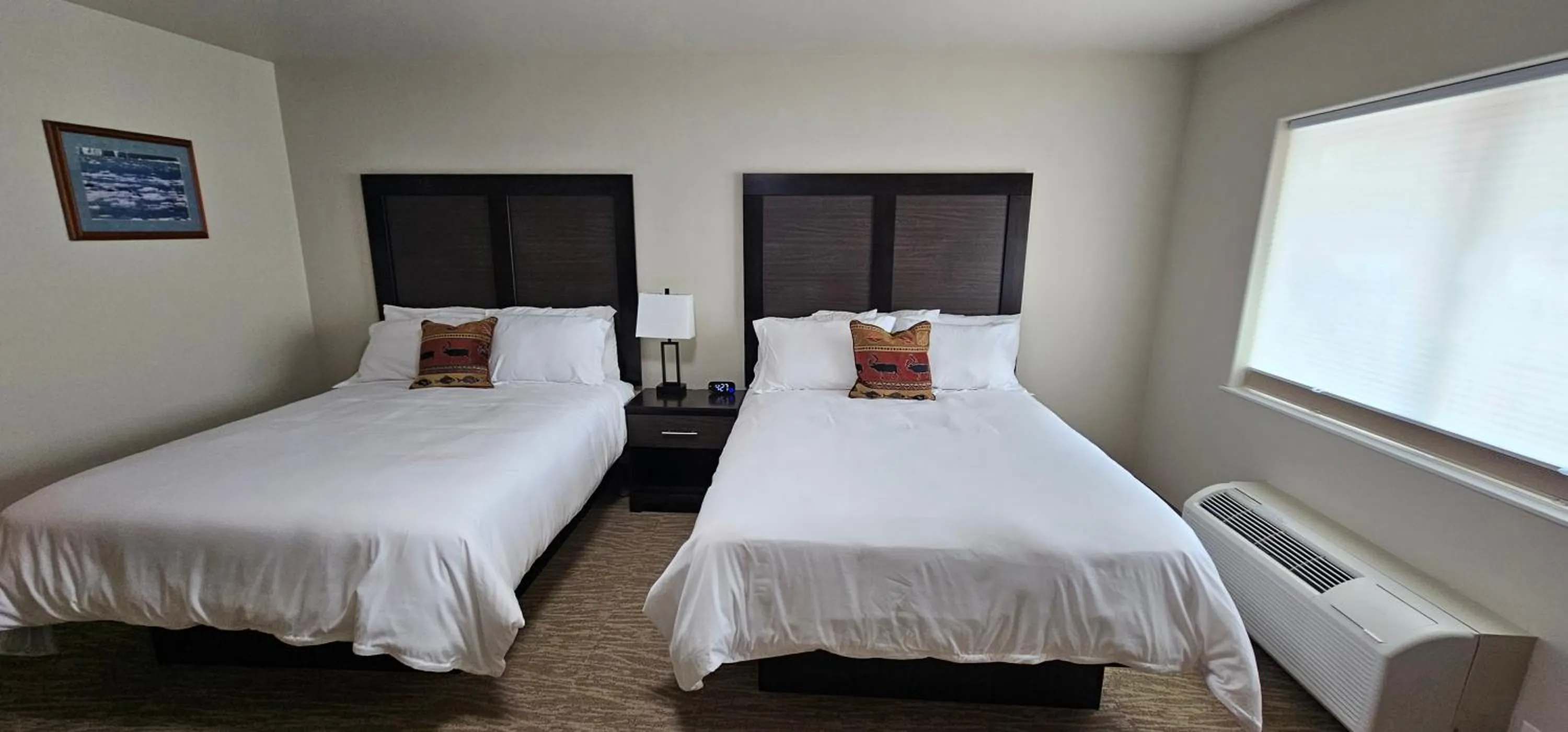 Bed in Eagle River Lodge