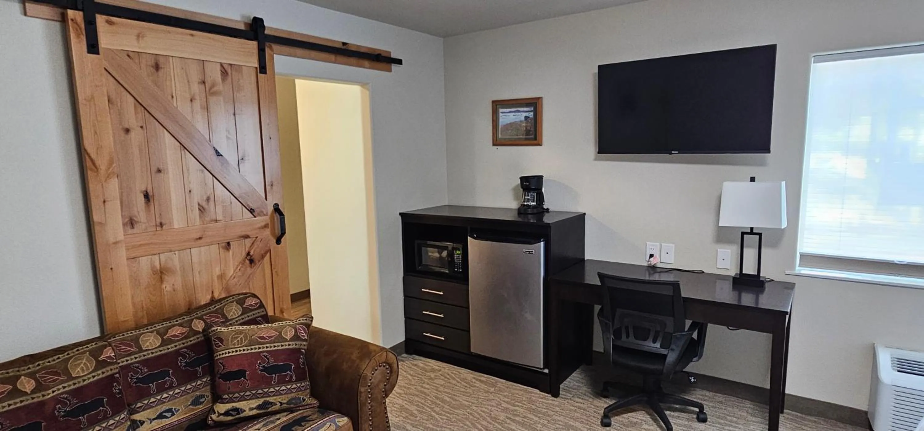 TV and multimedia in Eagle River Lodge