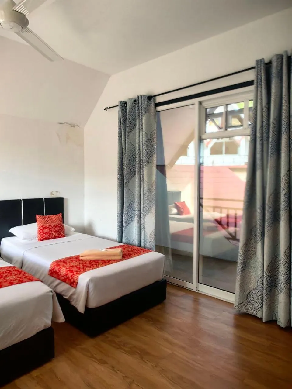 Bed in KUNDASANG MOUNT GARDEN