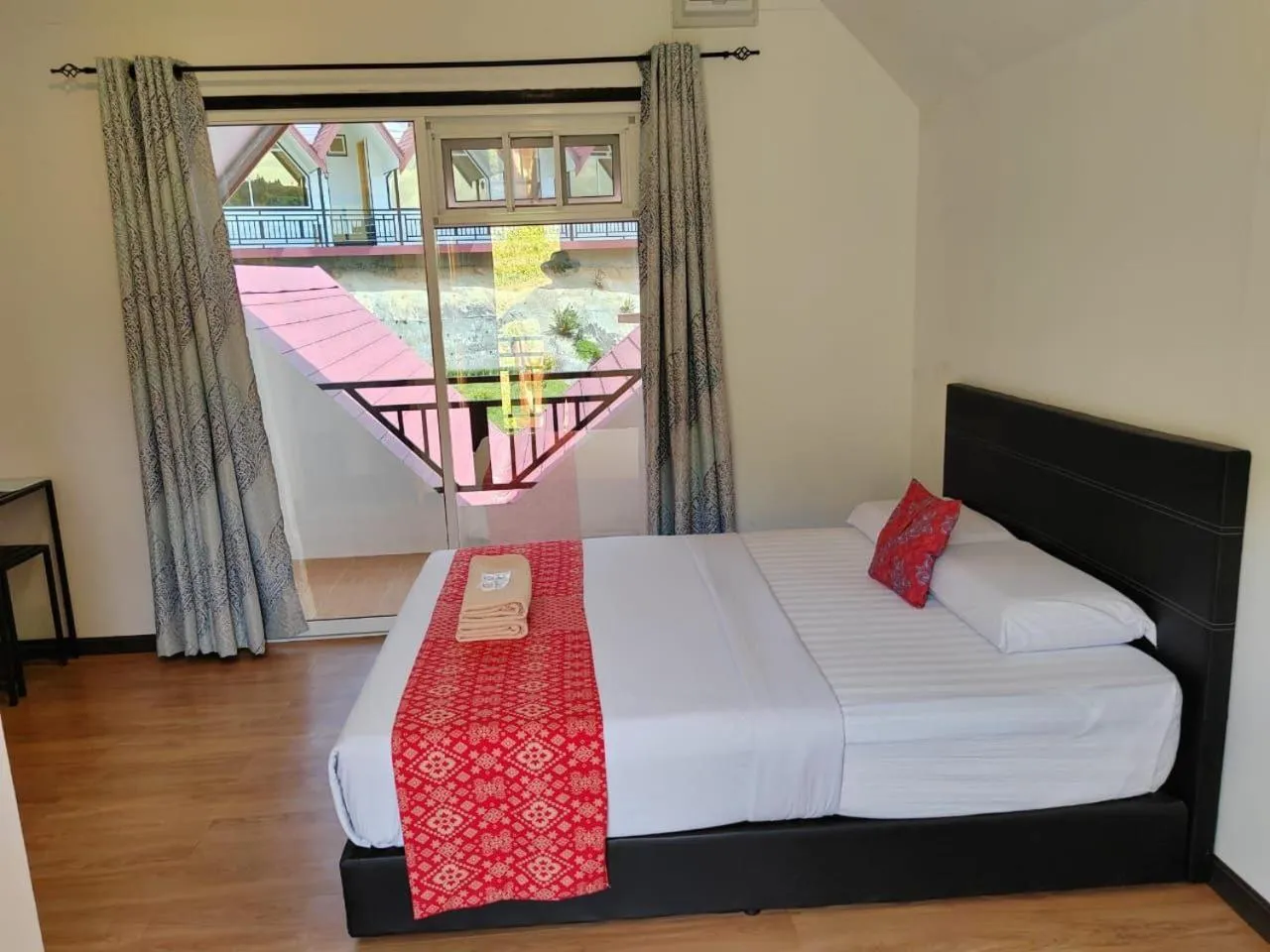 Bed in KUNDASANG MOUNT GARDEN