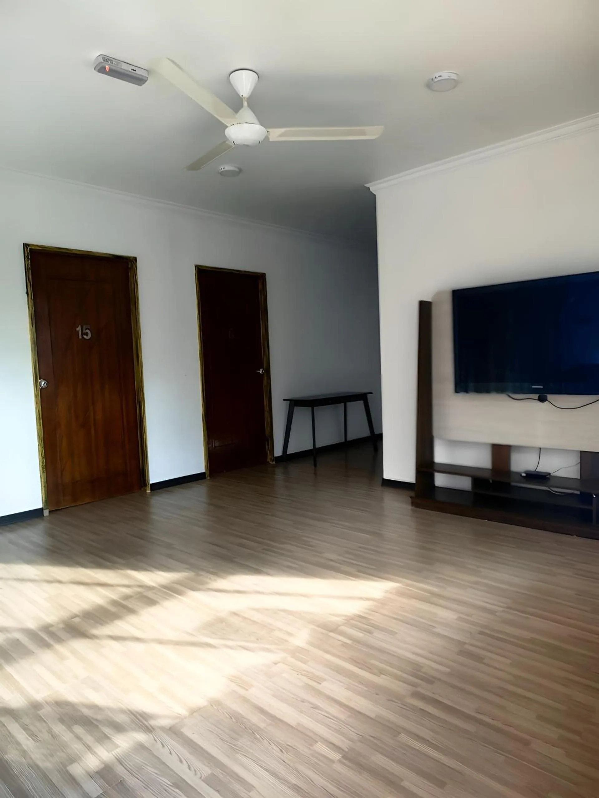 TV and multimedia in KUNDASANG MOUNT GARDEN