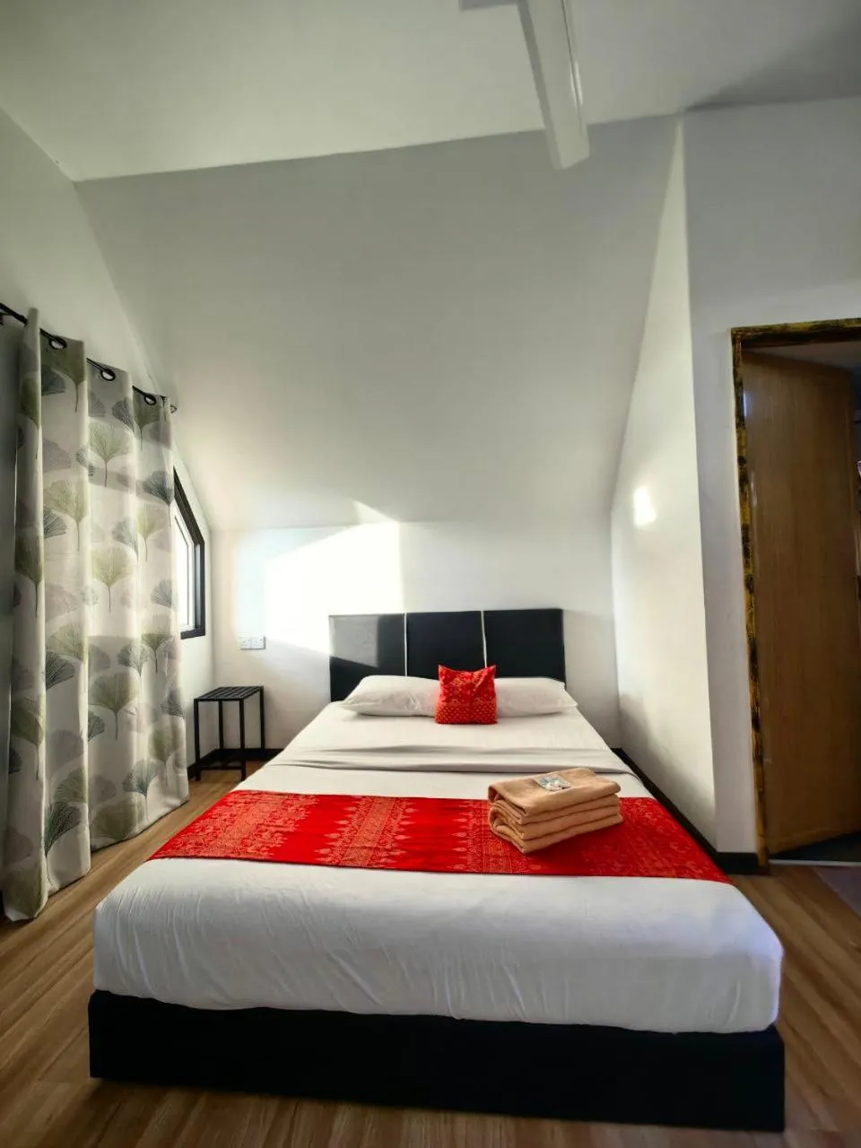 Bed in KUNDASANG MOUNT GARDEN