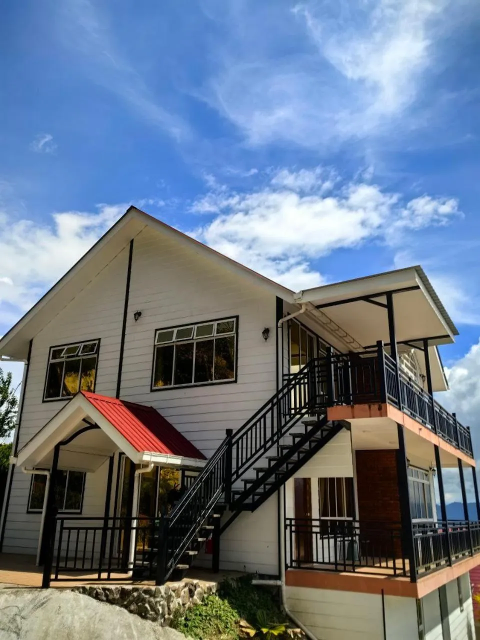 Property building in KUNDASANG MOUNT GARDEN