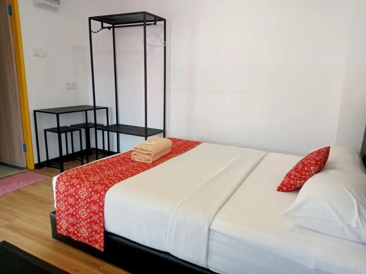 Bed in KUNDASANG MOUNT GARDEN