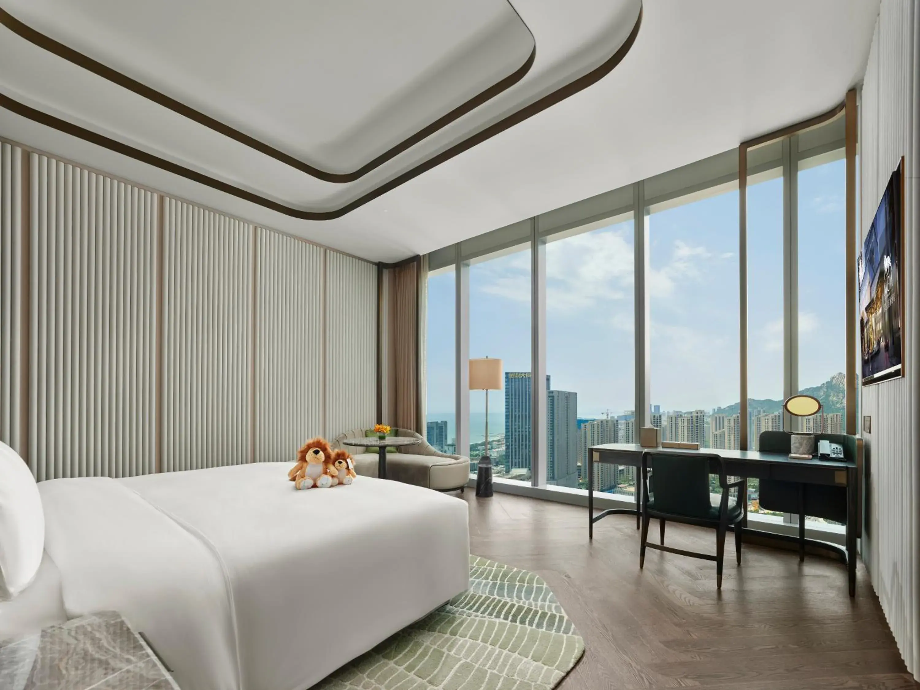 Deluxe Double Room with Side Sea View in MGM Qingdao Deluxe Double Room with Side Sea View in MGM Qingdao
