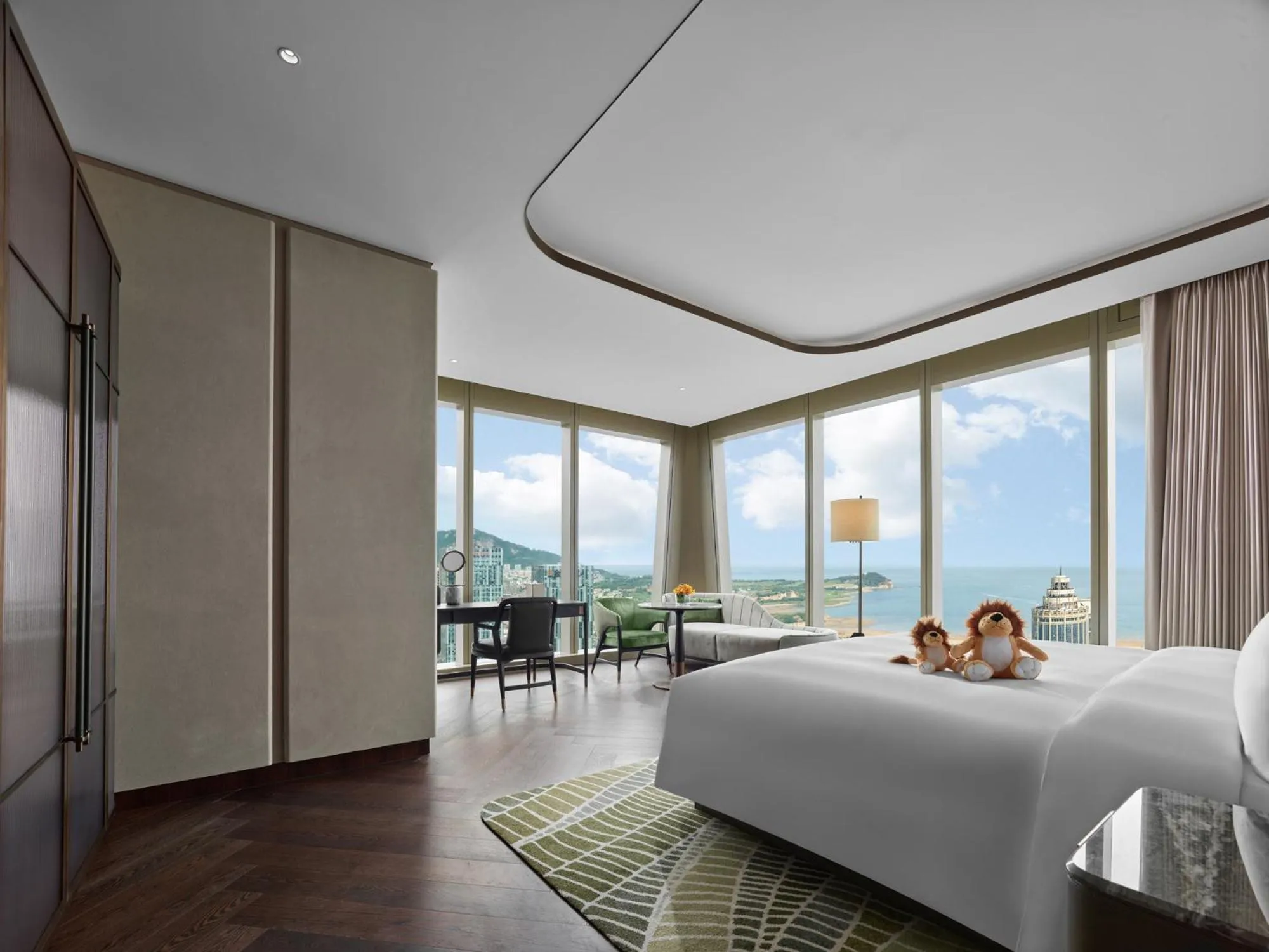 Photo of the whole room, Bed in MGM Qingdao